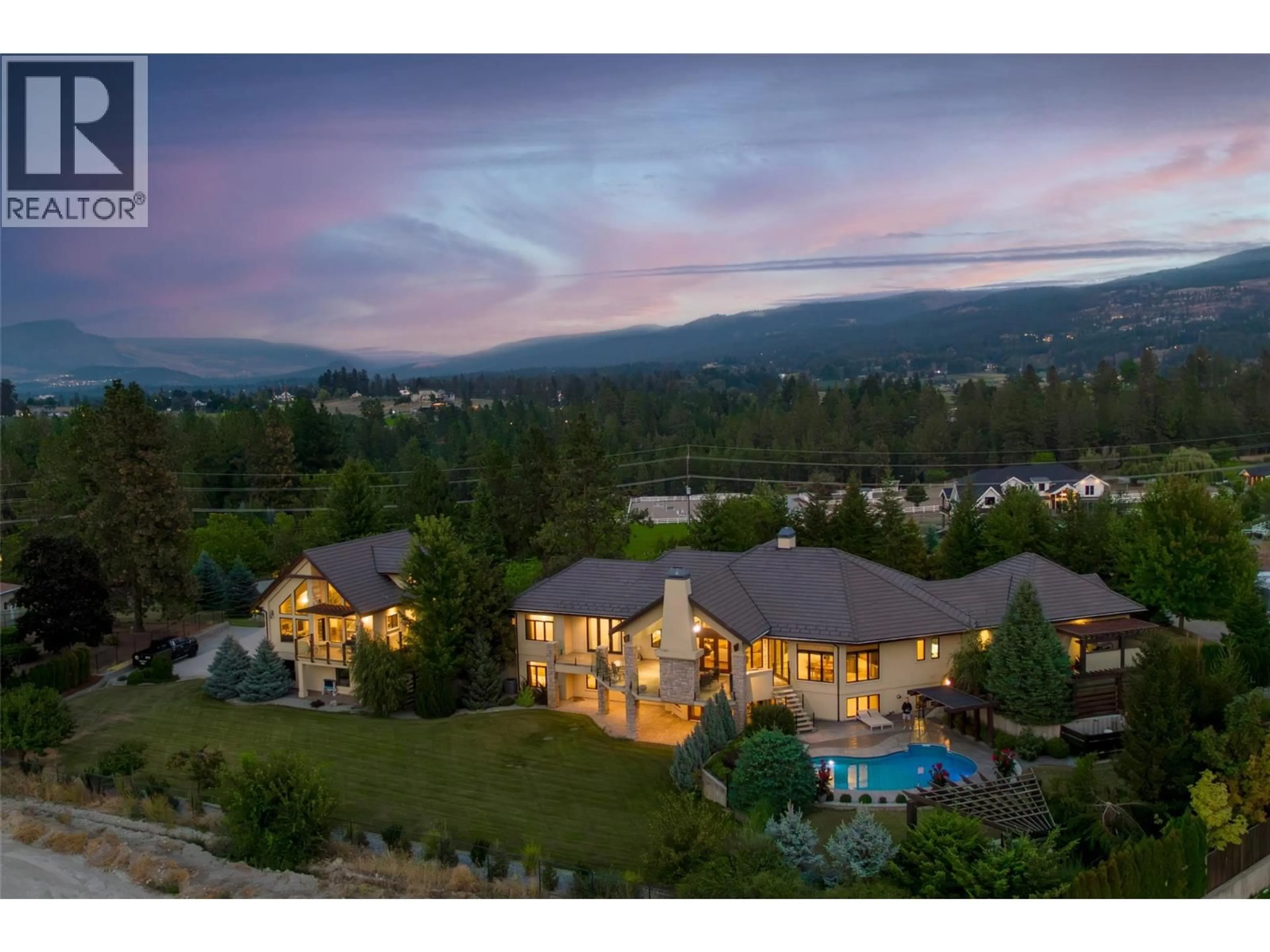A pic from outside/outdoor area/front of a property/back of a property/a pic from drone, mountain view for 4326- 4330 BEDFORD LANE, Kelowna British Columbia V1W3C5