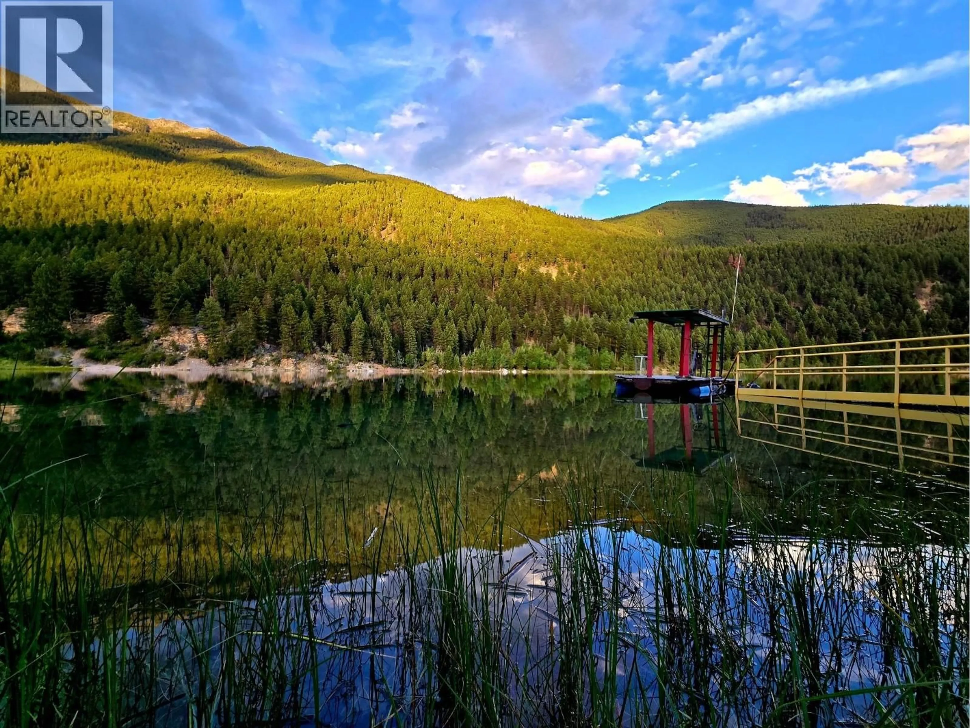 Blurry image for 5648 LAZY LAKE ROAD, Wasa British Columbia V0B2K0