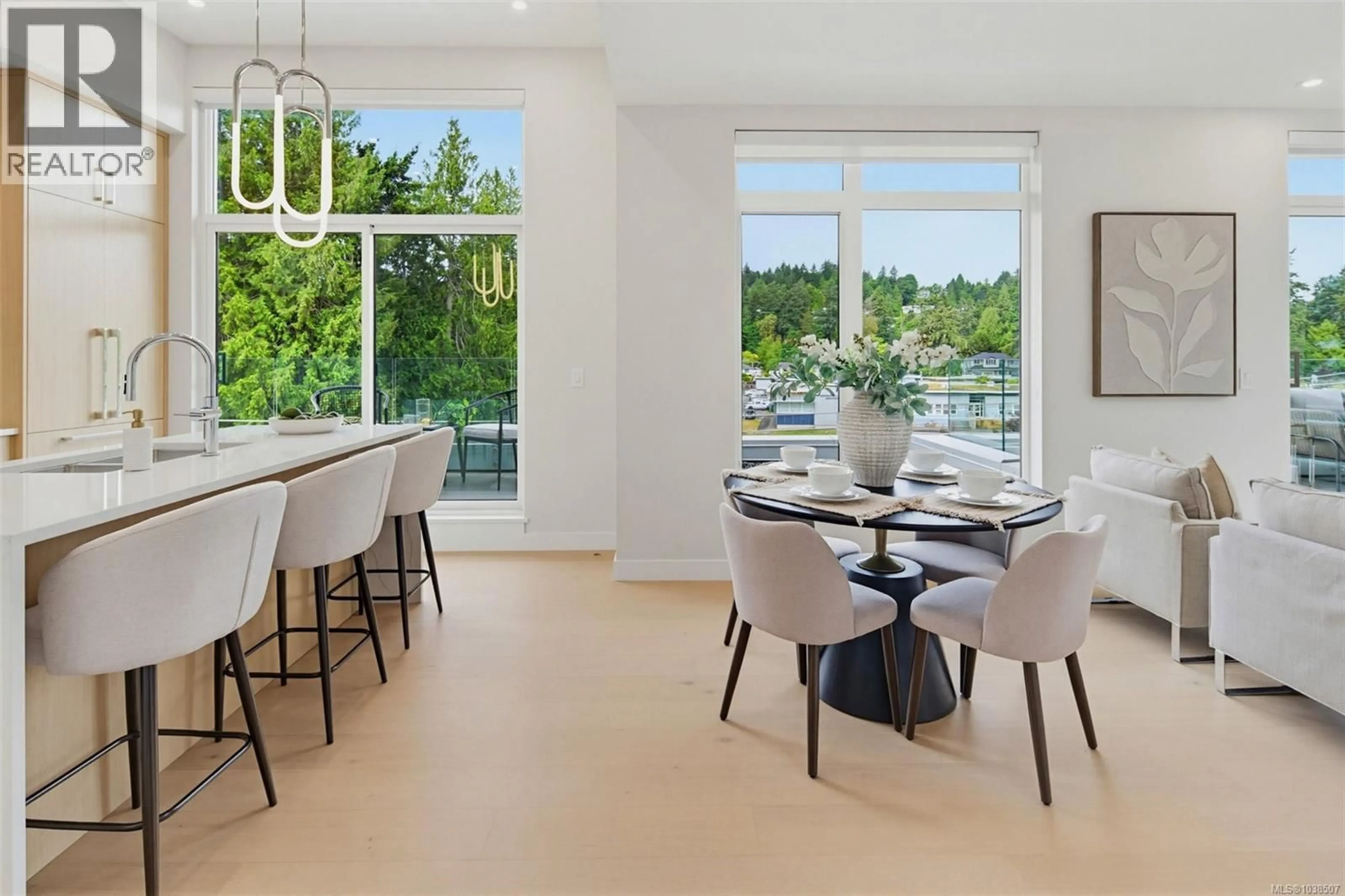 Dining room, ceramic/tile floor for PH 403 - 5229 CORDOVA BAY ROAD, Saanich British Columbia V8Y2L1