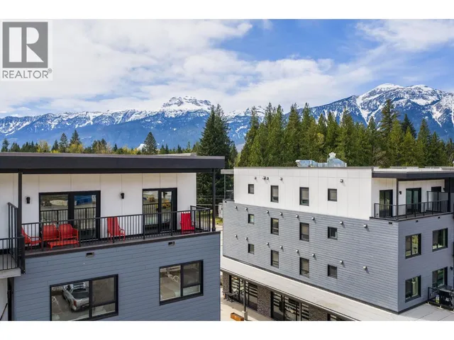 2411 - 1701 COURSIER AVENUE, Revelstoke 3