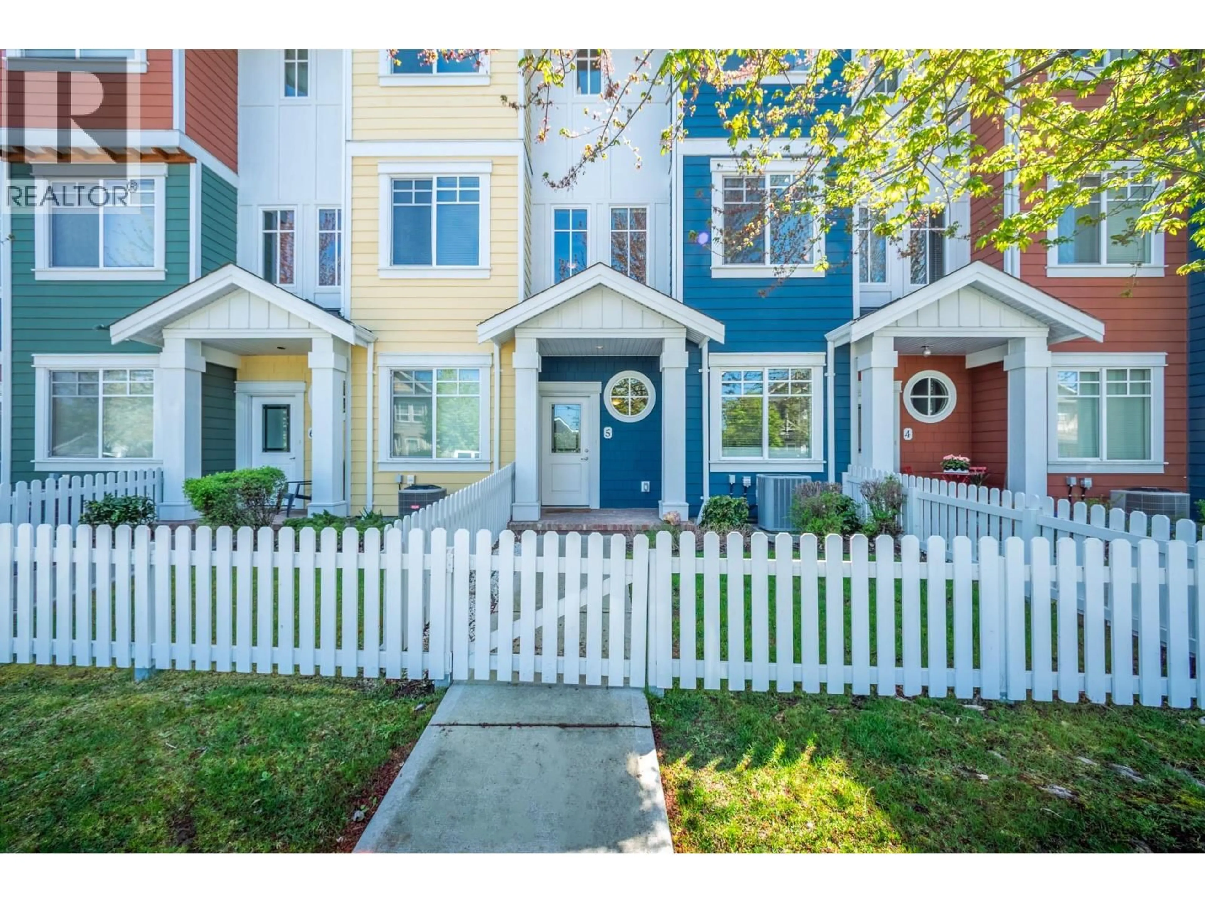 Unknown for 5 - 433 MCCARREN AVENUE, Kelowna British Columbia V1W4T8