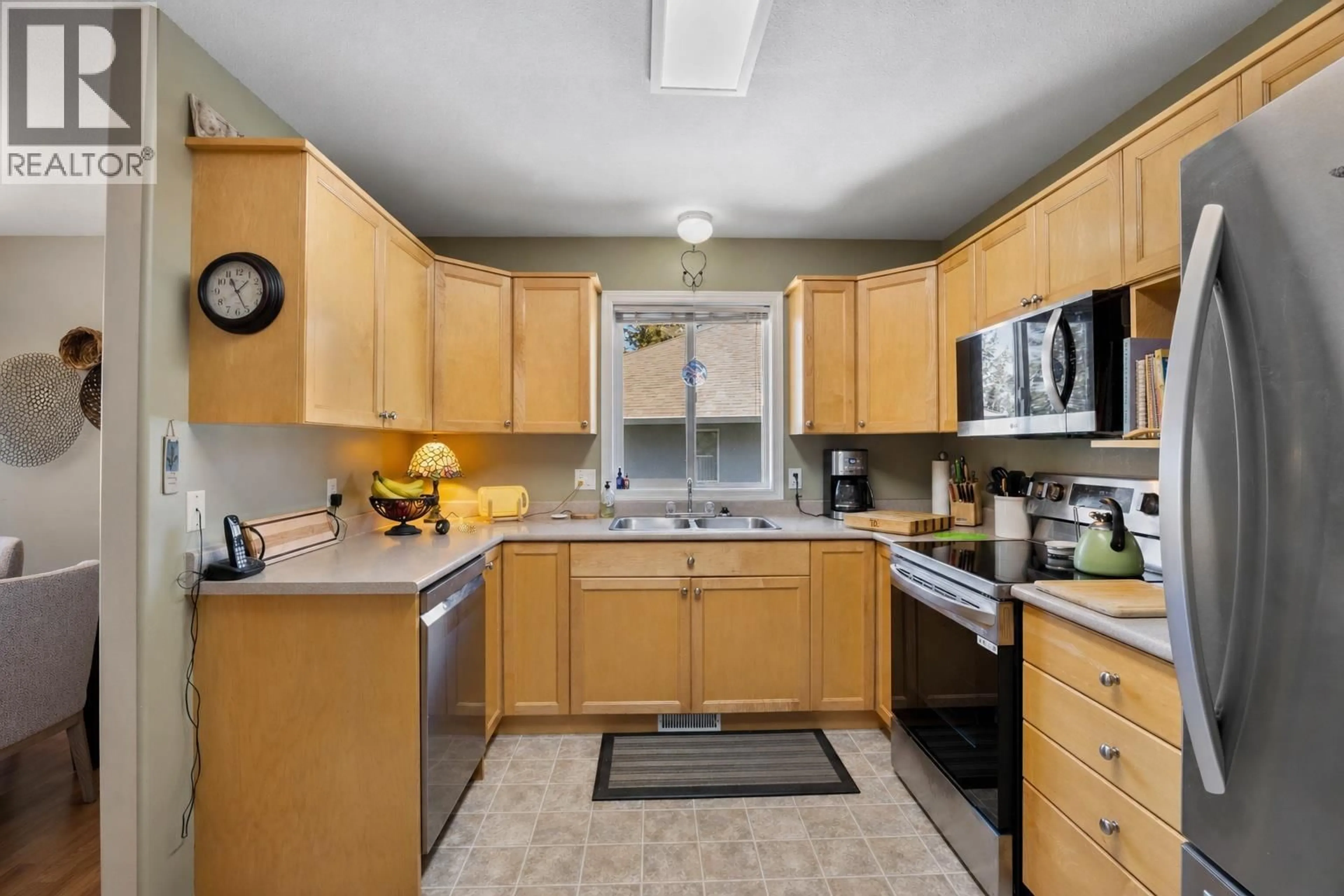 Standard kitchen, unknown for 15 - 481 MONARCH COURT, Kamloops British Columbia V2E2P8