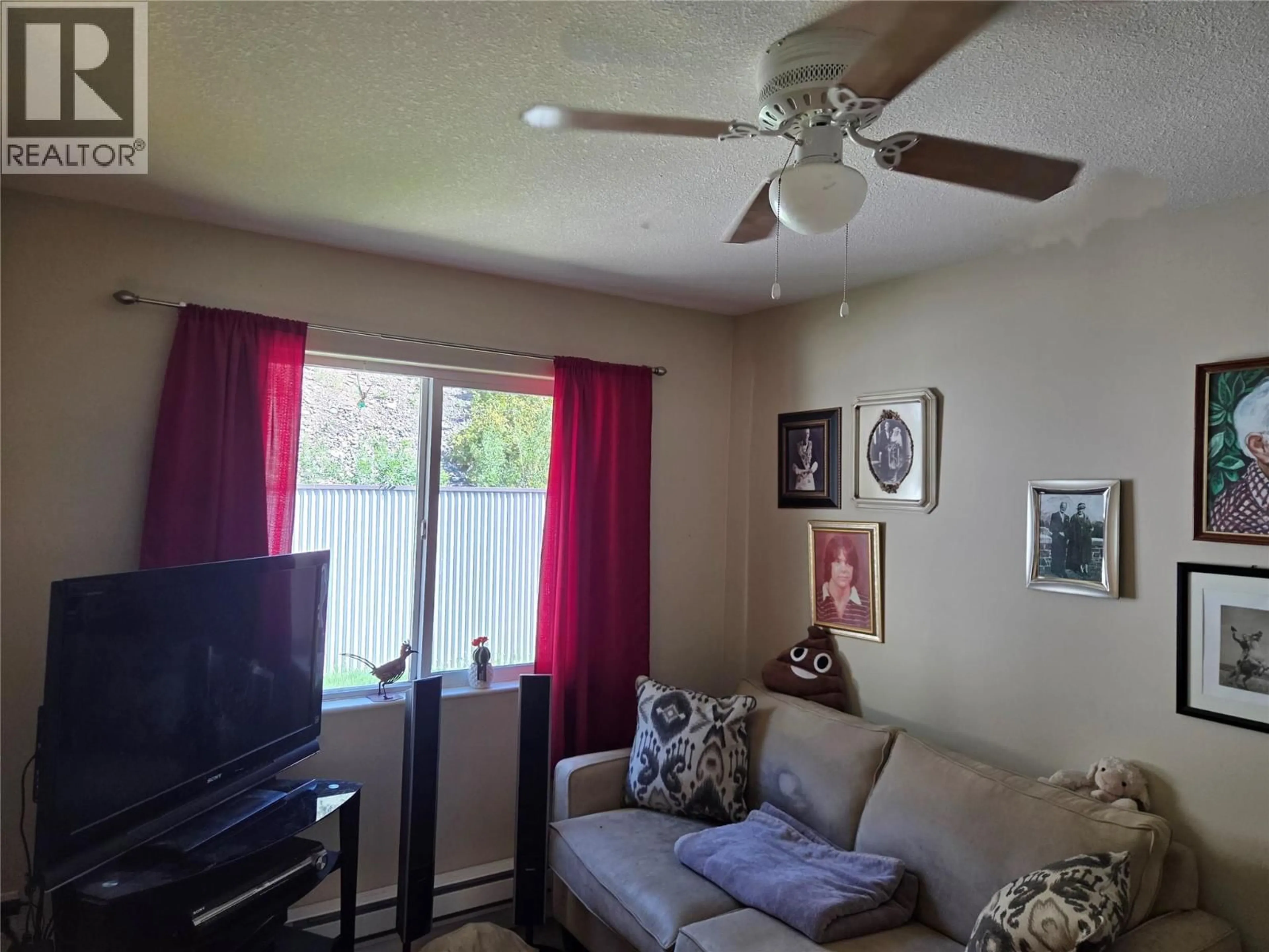 A pic of a room for 2 - 601 9TH STREET, Keremeos British Columbia V0X1N3