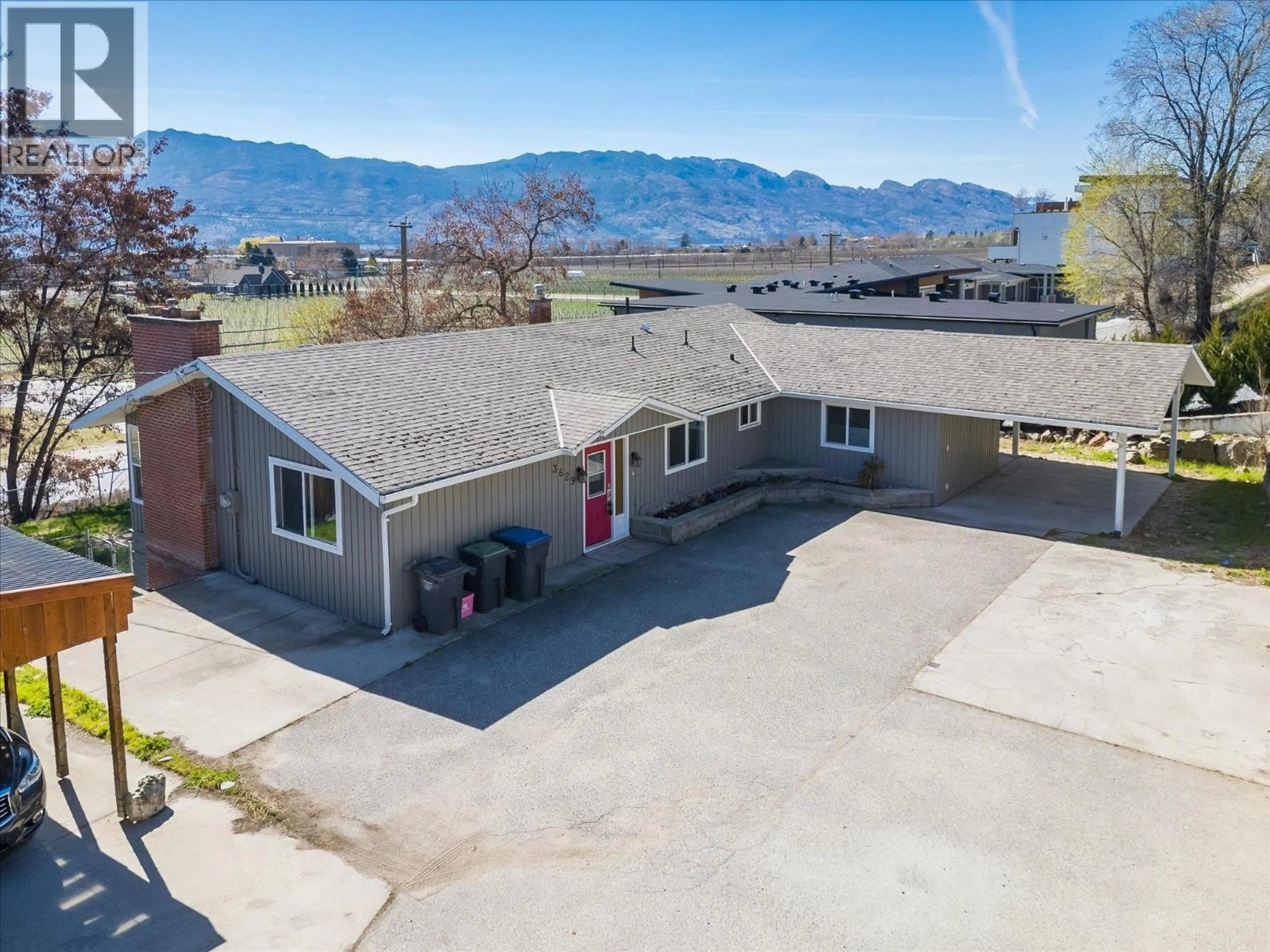 A pic from outside/outdoor area/front of a property/back of a property/a pic from drone, mountain view for 3629 EMPIRE PLACE, West Kelowna British Columbia V4T1Y5