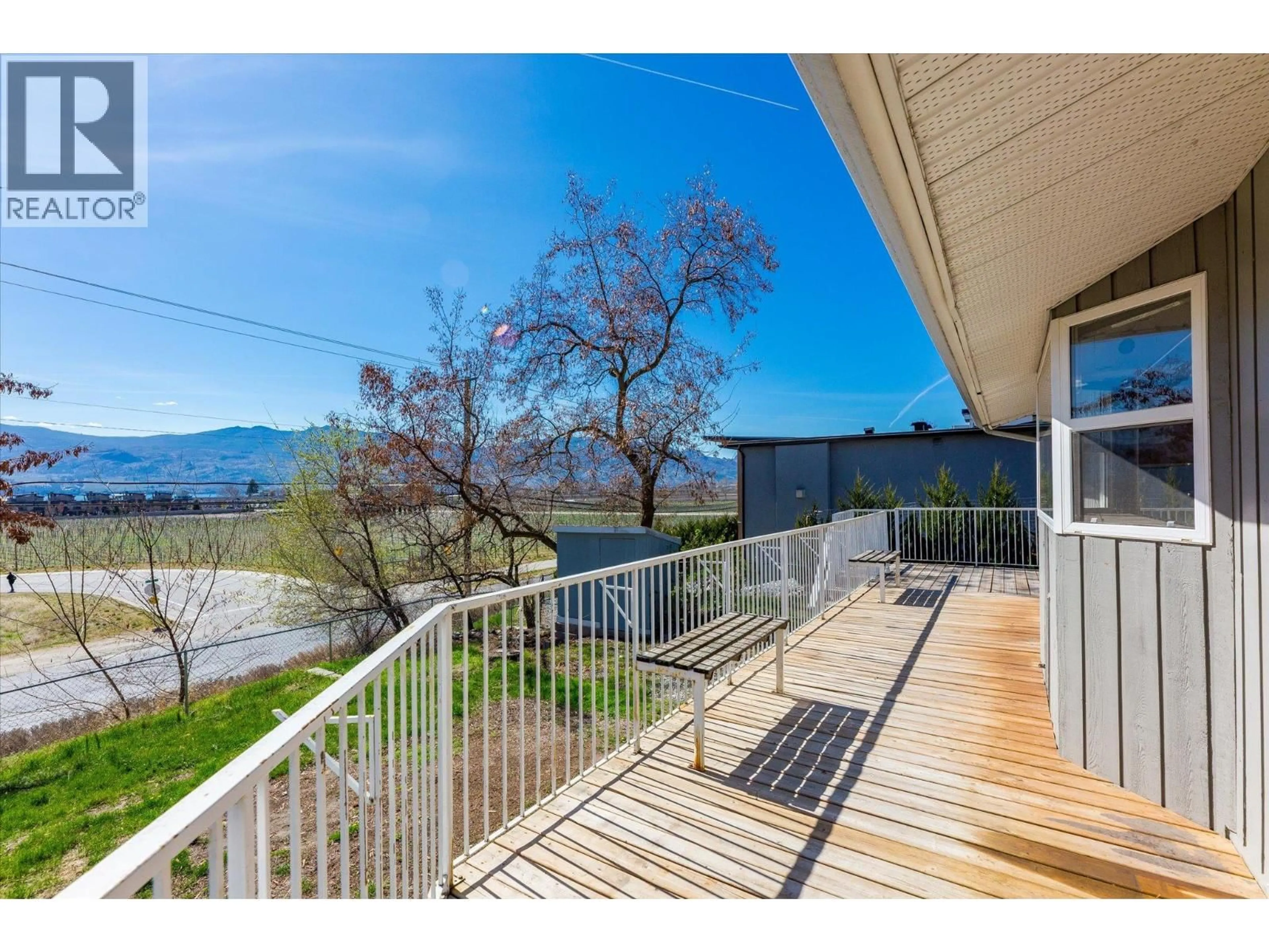 Patio, water/lake/river/ocean view for 3629 EMPIRE PLACE, West Kelowna British Columbia V4T1Y5
