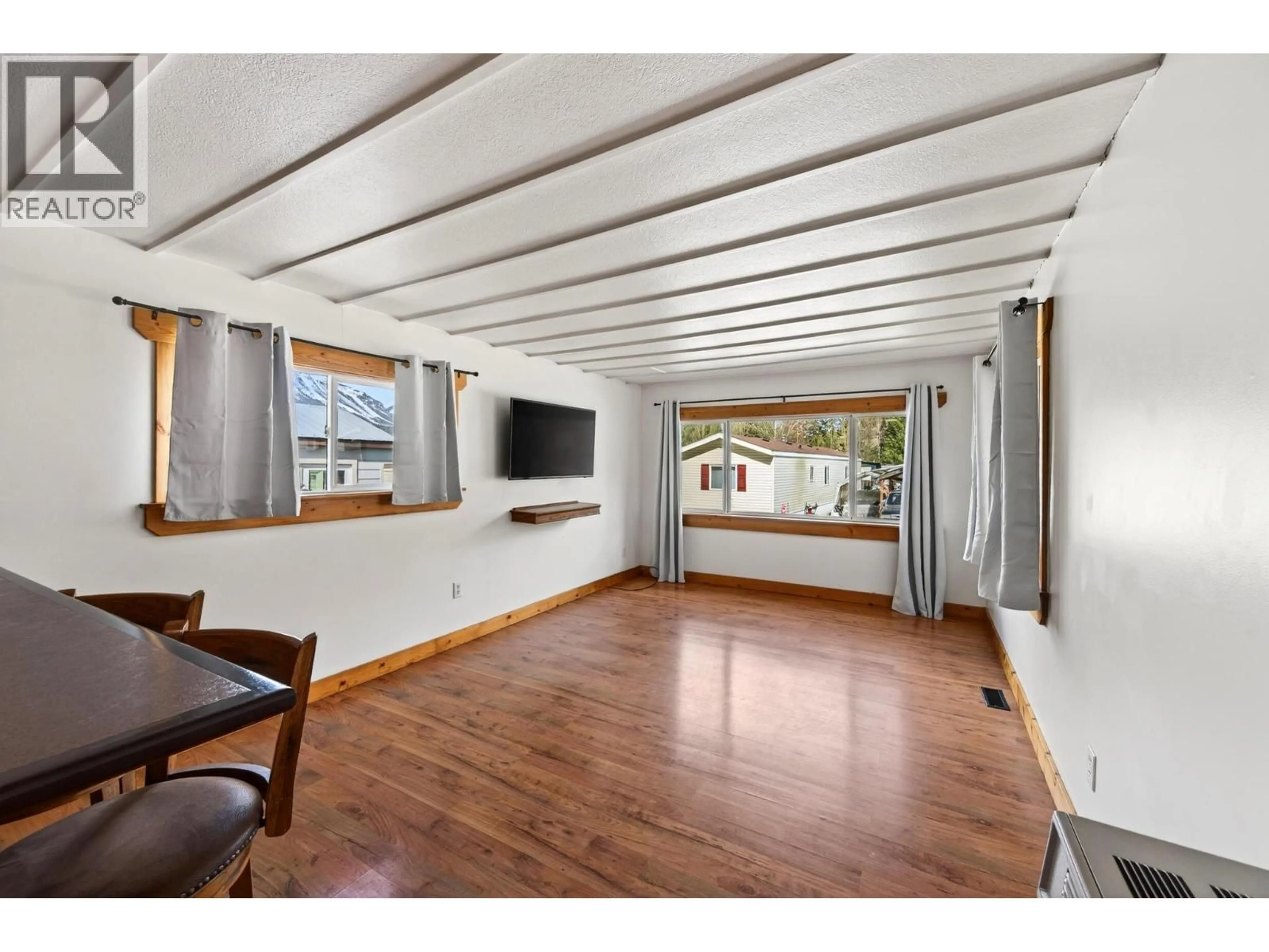 A pic of a room for 10 - 1400 12TH STREET, Golden British Columbia V0A1H1