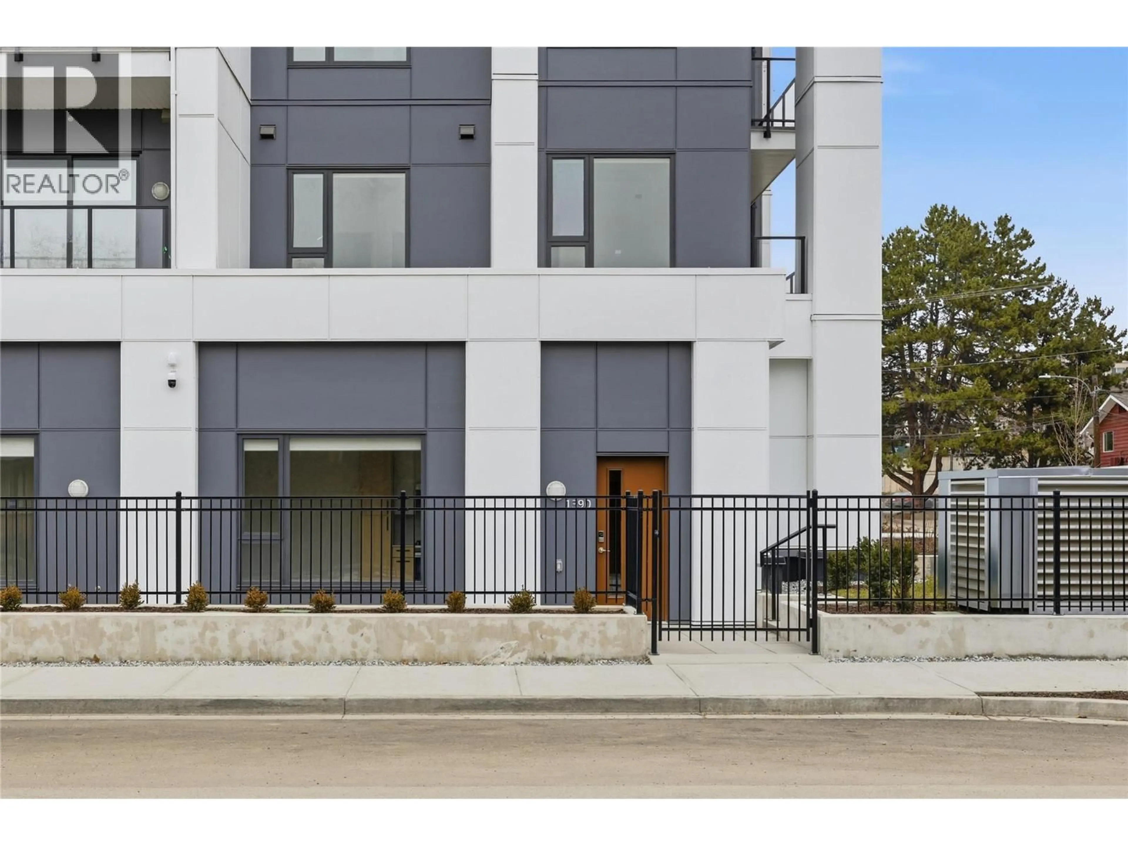 Home with brick exterior material, street for TH4 - 1390 PRIDHAM AVENUE, Kelowna British Columbia V1Y0P7