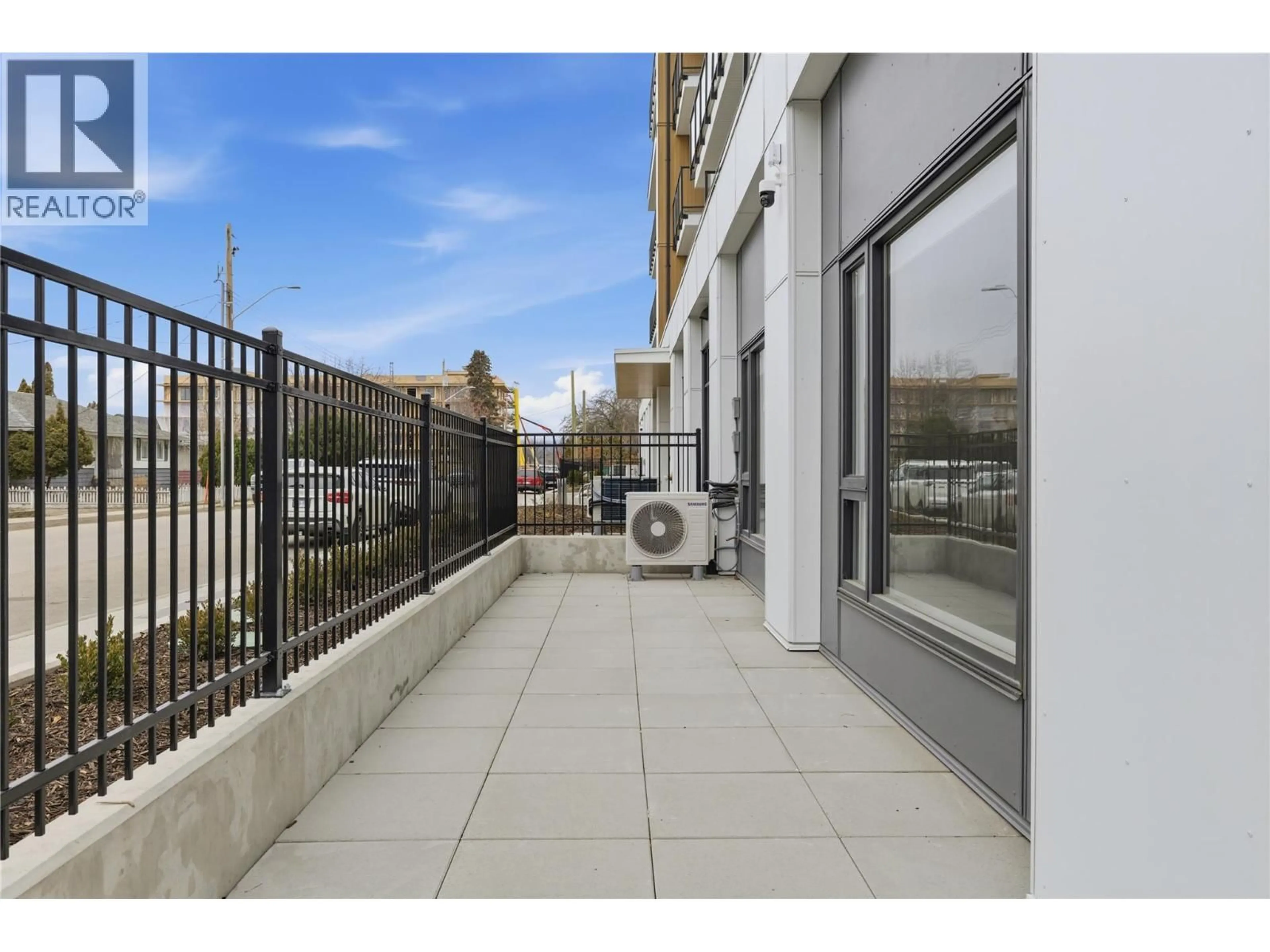 Patio, street for TH4 - 1390 PRIDHAM AVENUE, Kelowna British Columbia V1Y0P7