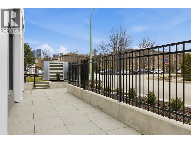 TH4 - 1390 PRIDHAM AVENUE, Kelowna 5