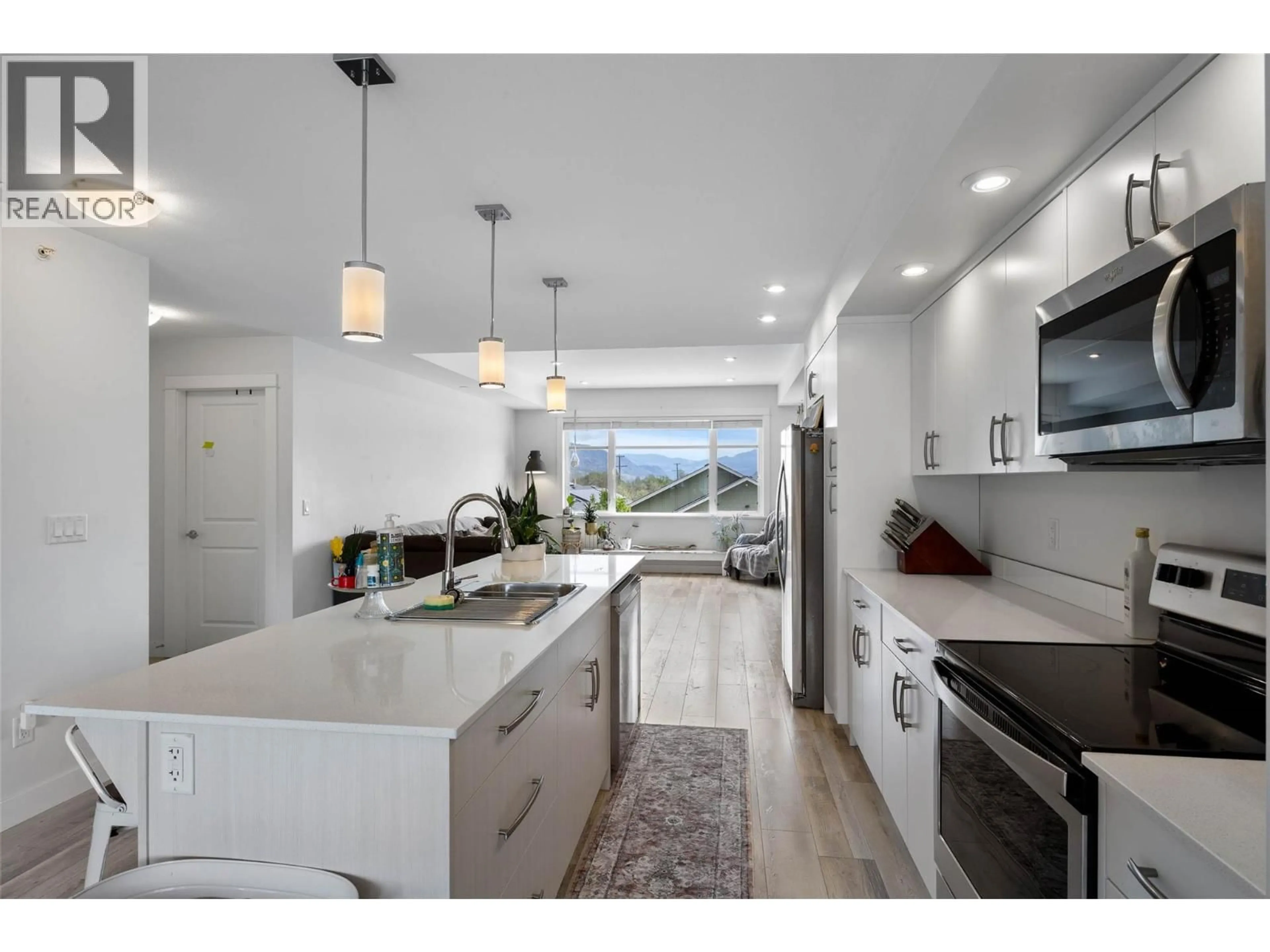 Open concept kitchen, ceramic/tile floor for 141 - 8800 DALLAS DRIVE, Kamloops British Columbia V2C0G8