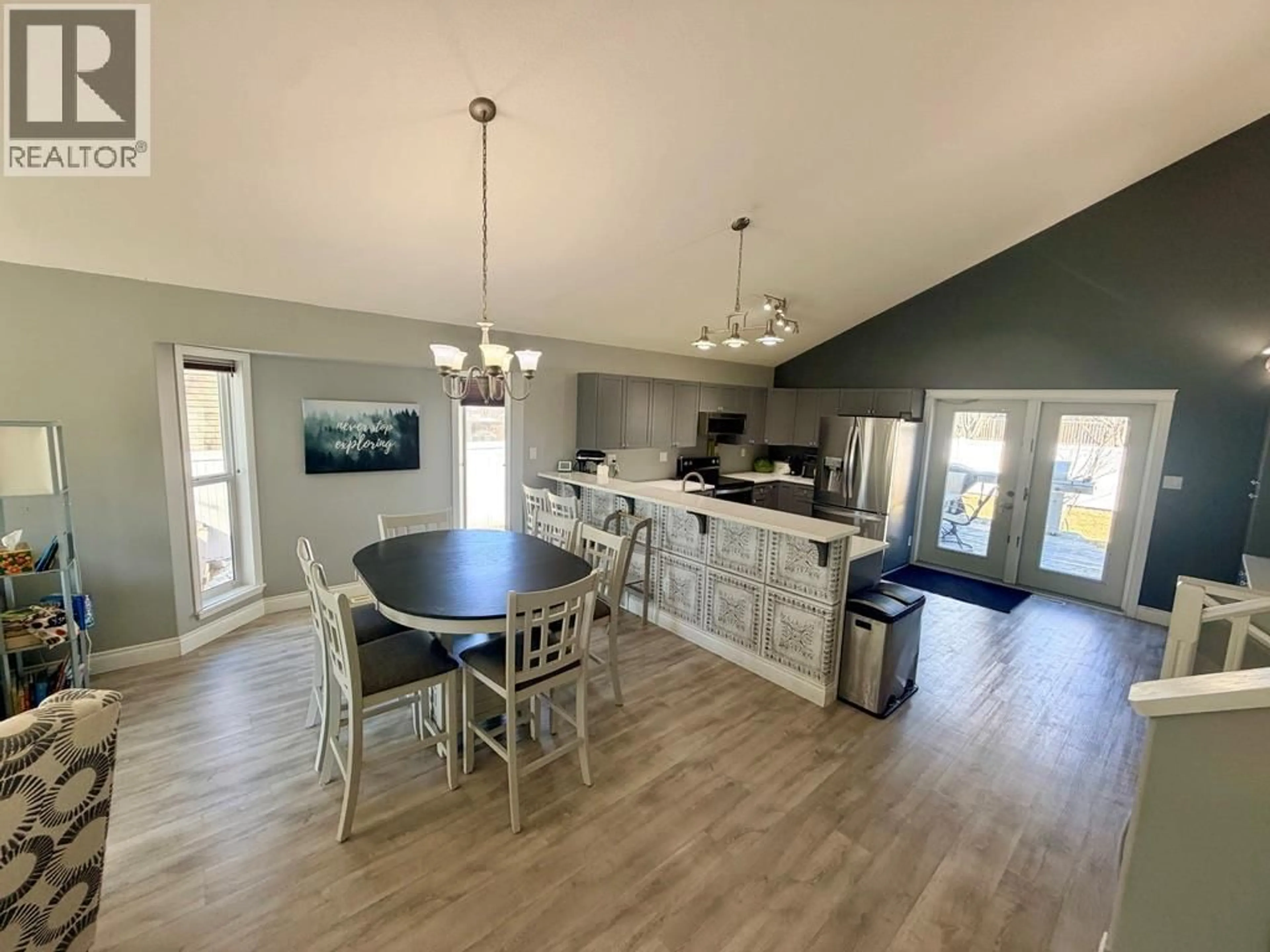 Open concept kitchen, unknown for 1708 89 AVENUE, Dawson Creek British Columbia V1G5A7