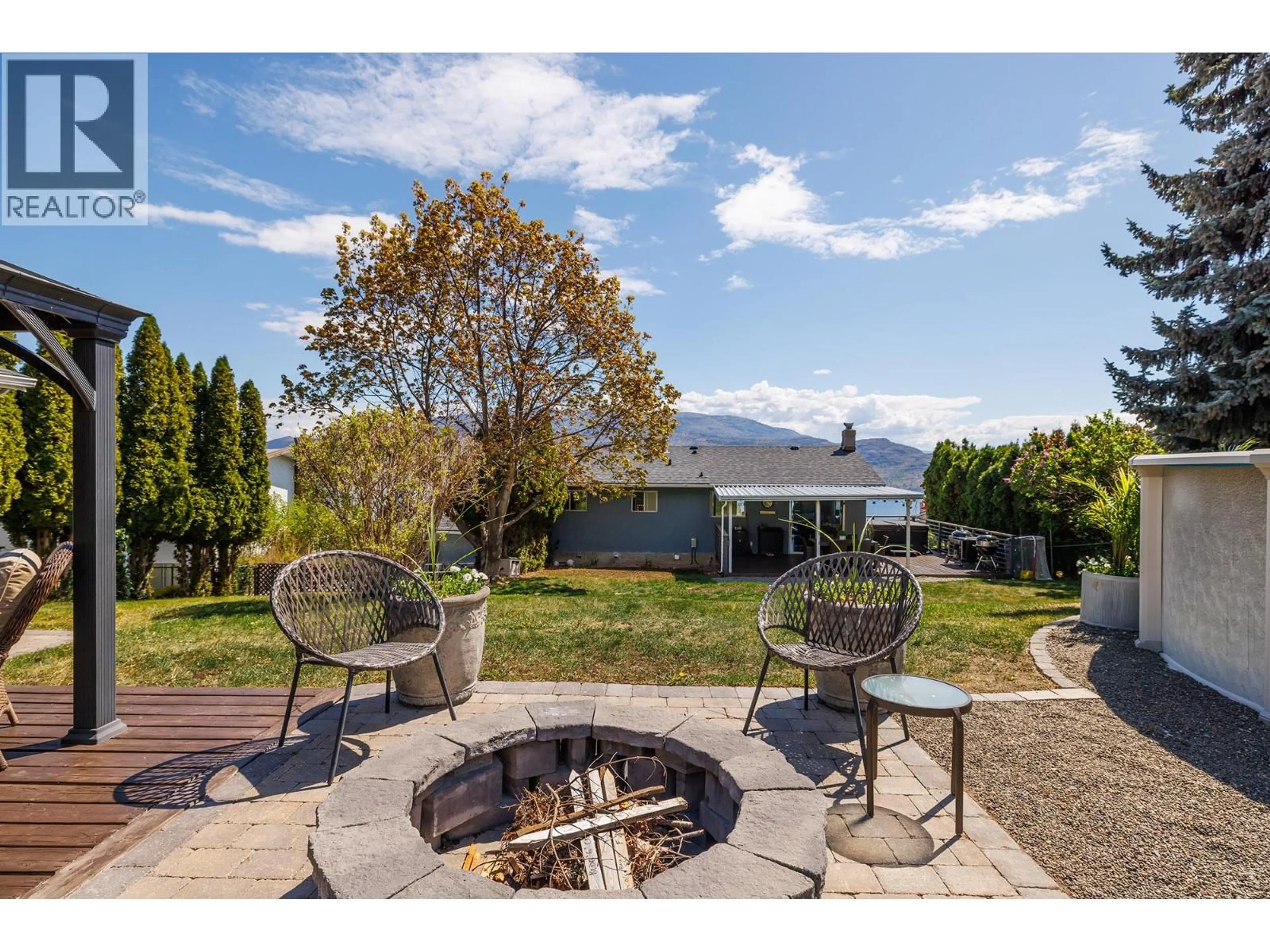 Patio, mountain view for 6132 WILSON ROAD, Peachland British Columbia V0H1X7