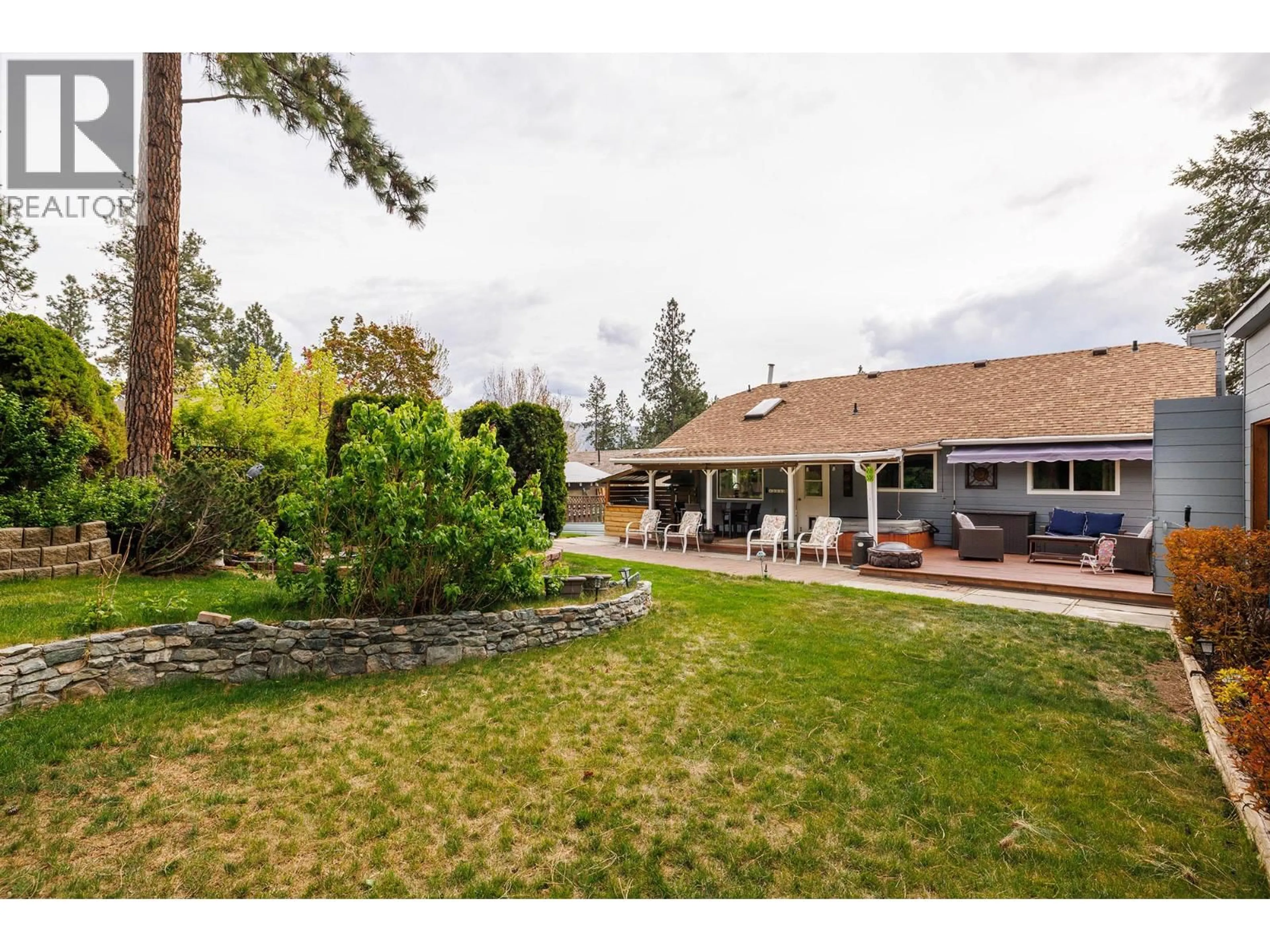 Unknown for 3944 TREPANIER HEIGHTS AVENUE, Peachland British Columbia V0H1X2