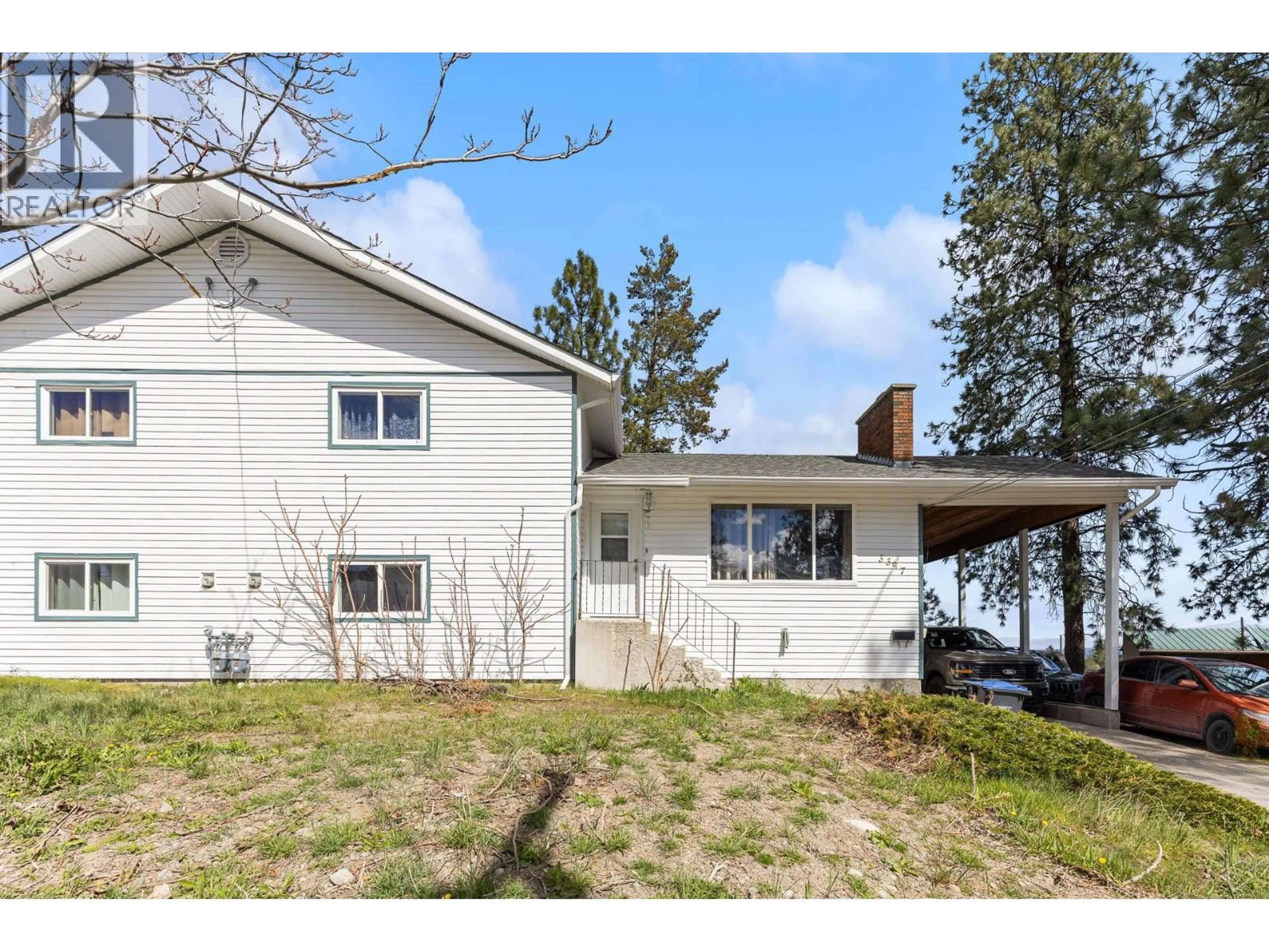 Home with vinyl exterior material, water/lake/river/ocean view for 3395/3397 WEBBER ROAD, West Kelowna British Columbia V4T1H2