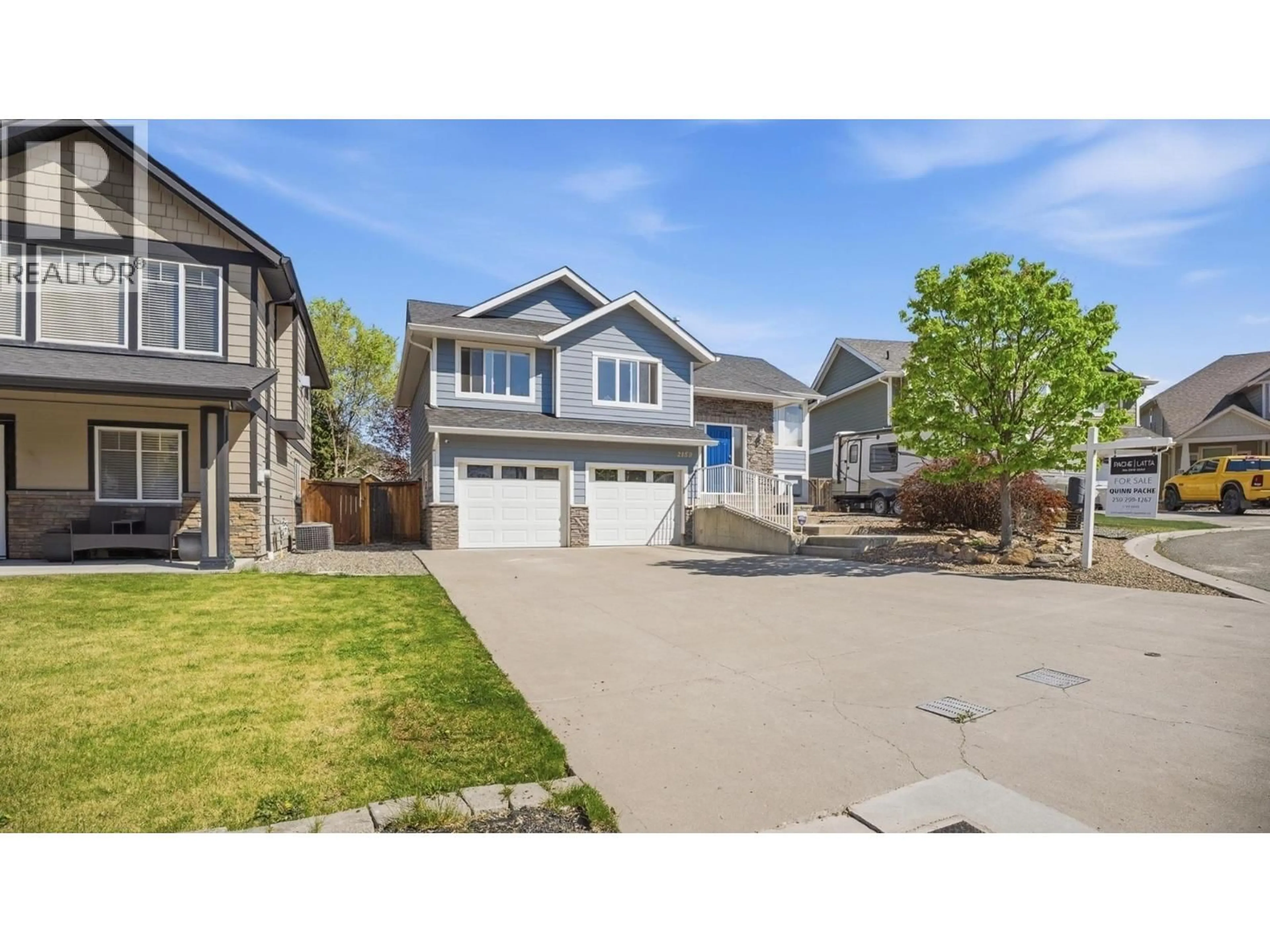 Home with vinyl exterior material, street for 2150 CANTLE PLACE, Kamloops British Columbia V2B0A7