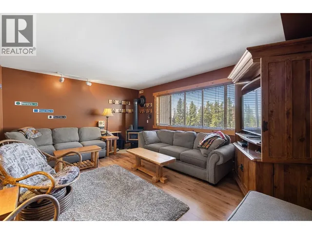B3 - 7375 PORCUPINE ROAD, Big White 2