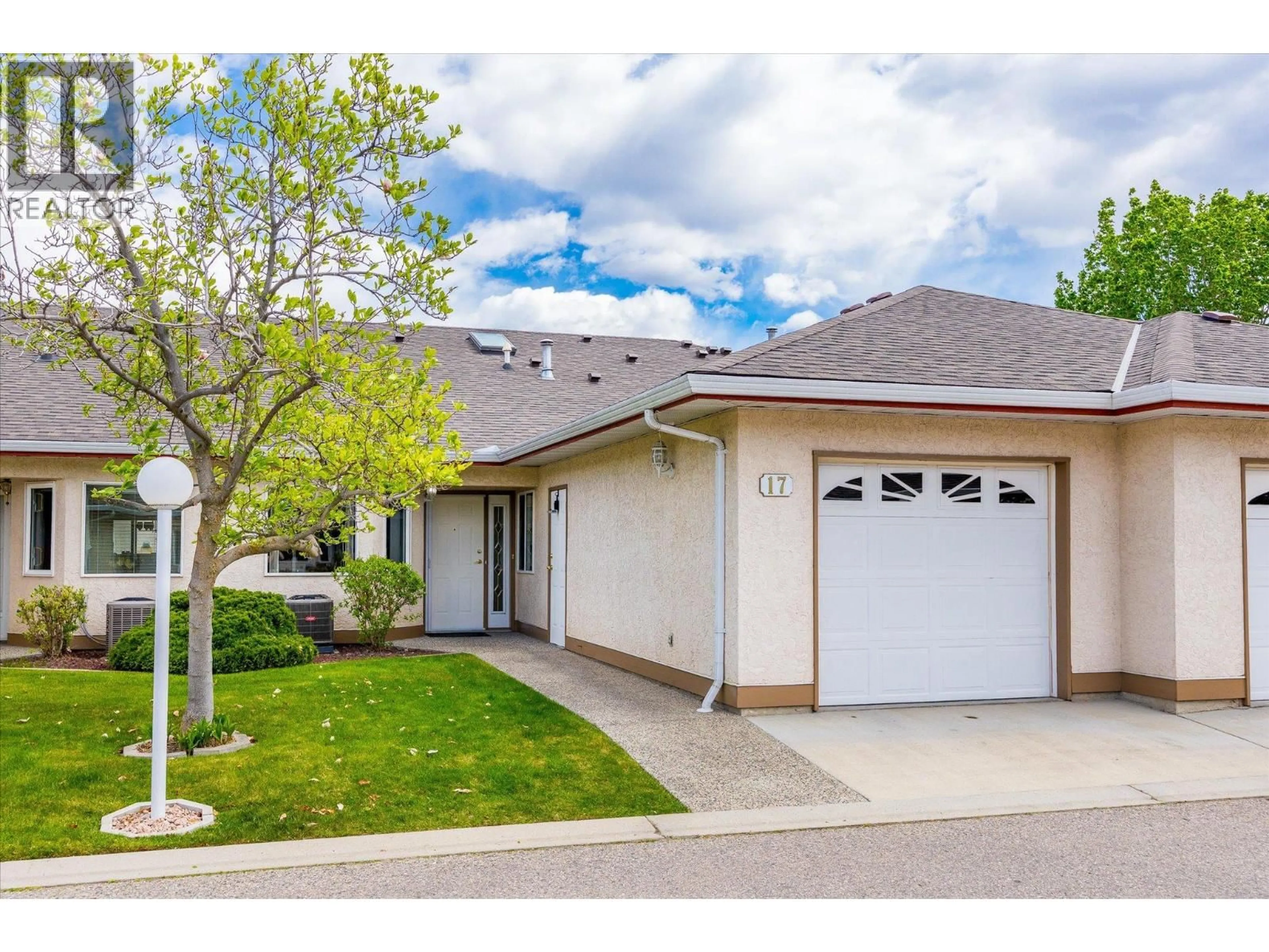 Unknown for 17 - 1874 PARKVIEW CRESCENT, Kelowna British Columbia V1X7G6