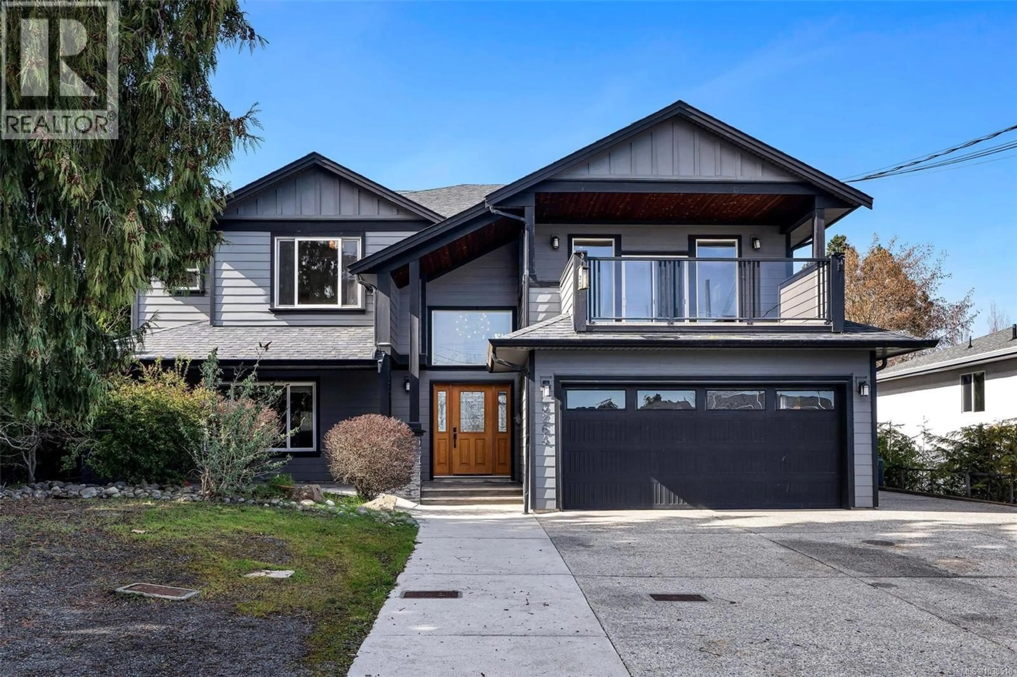 Home with vinyl exterior material, street for 3264 IRMA STREET, Saanich British Columbia V8Z3R8