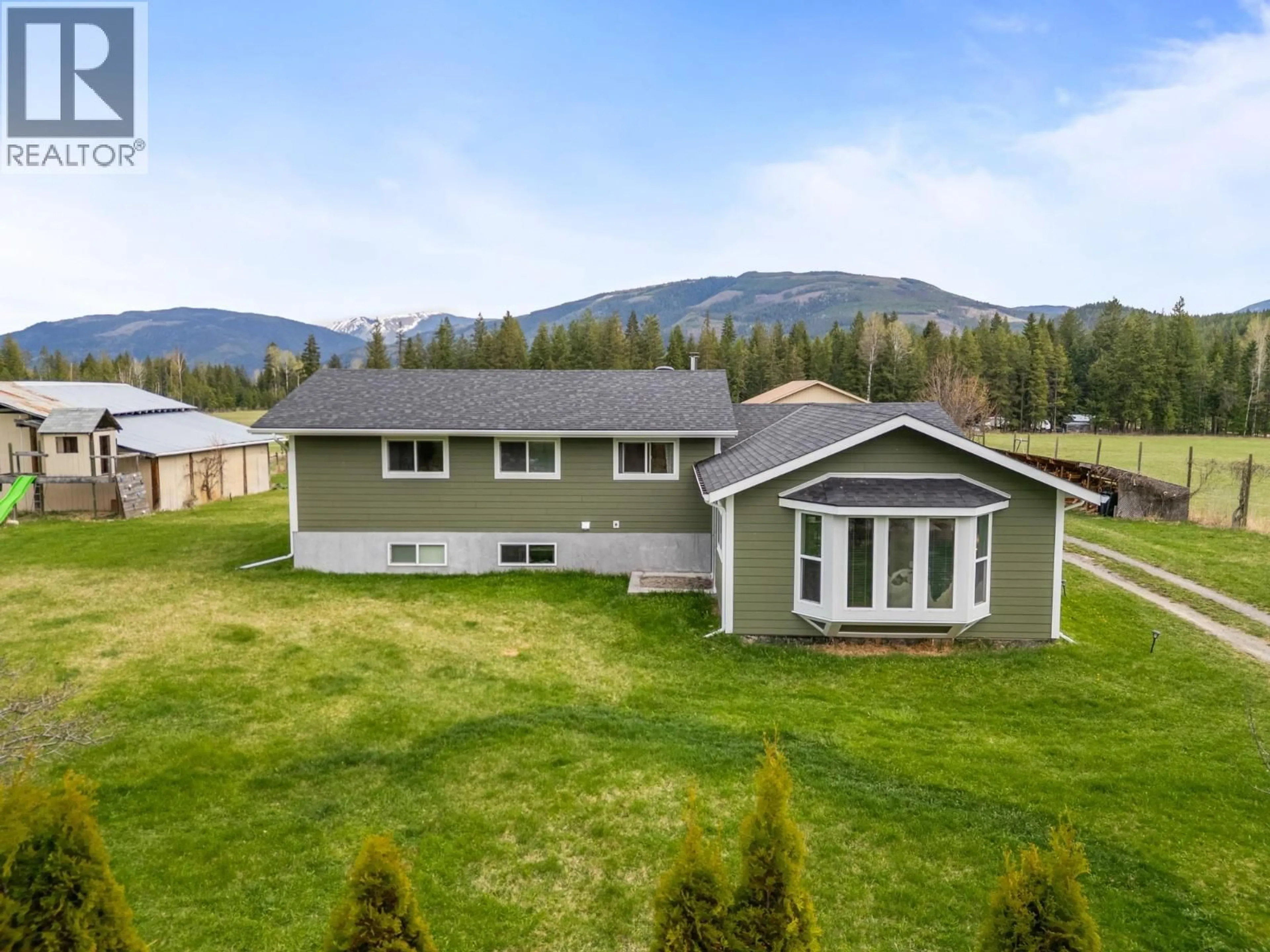 A pic from outside/outdoor area/front of a property/back of a property/a pic from drone, mountain view for 59 BEAVEN ROAD, Cherryville British Columbia V0E2G3