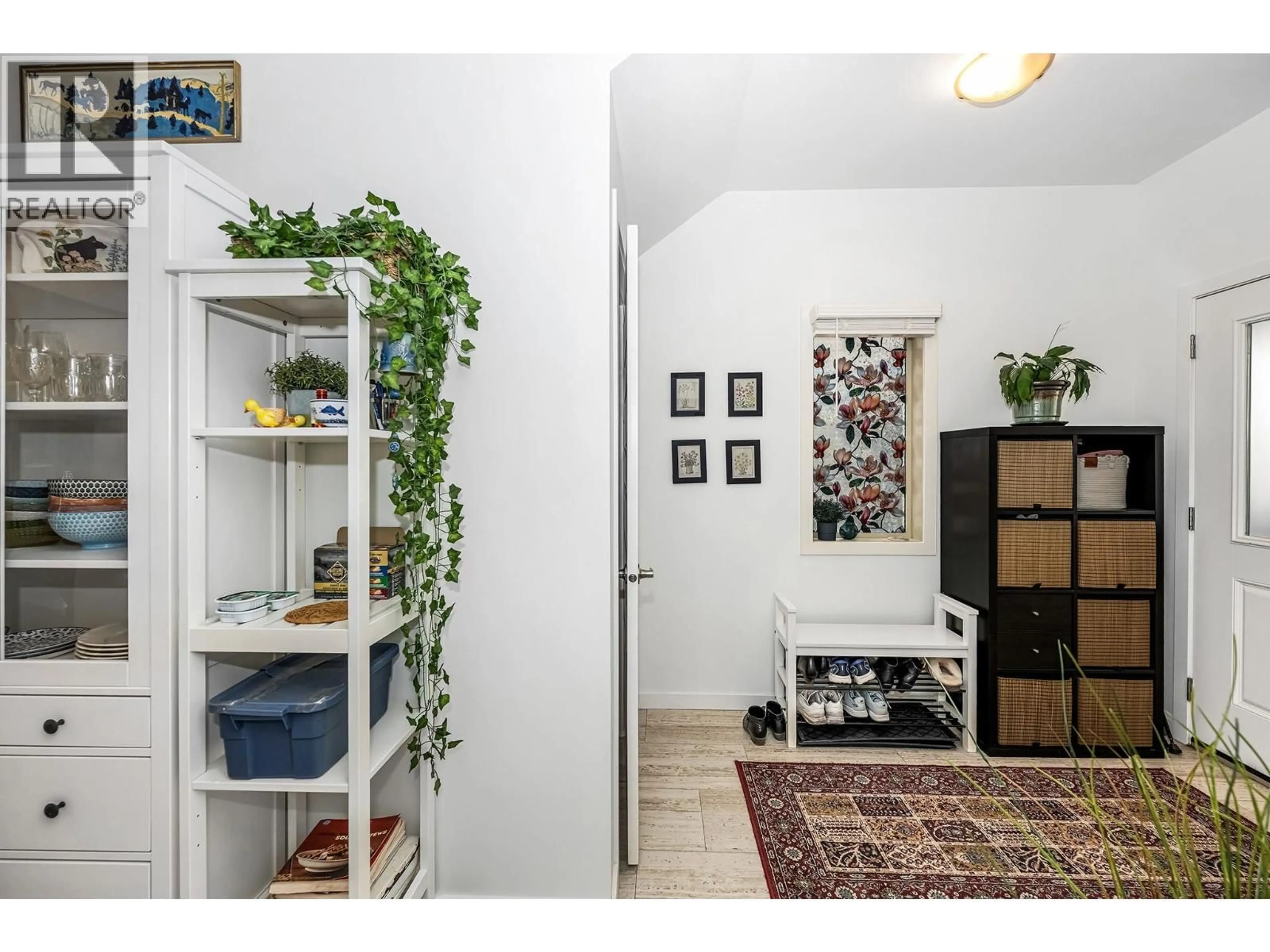 Indoor entryway for 47 - 4600 OKANAGAN AVENUE, Vernon British Columbia V1T0A8