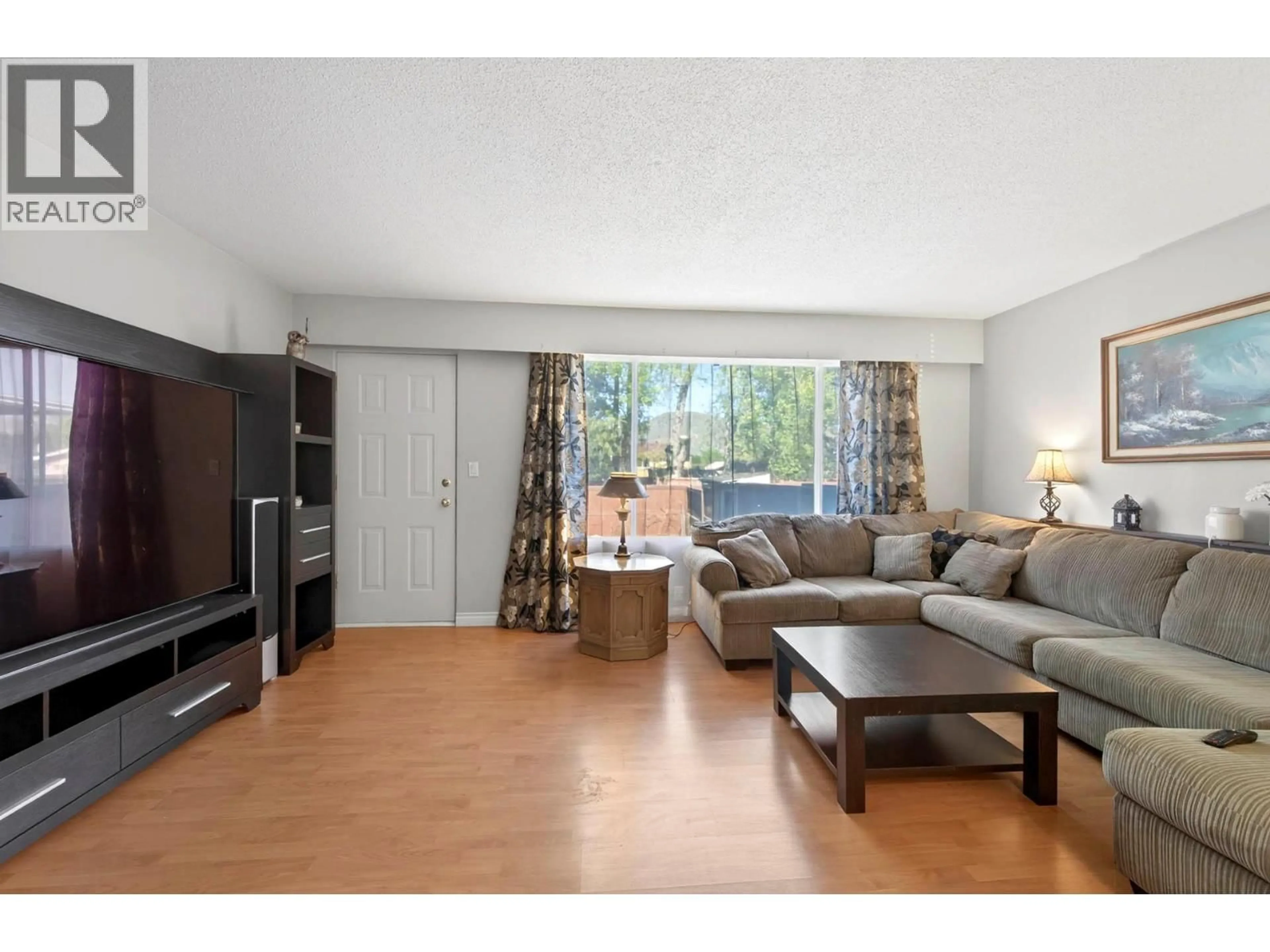 Living room with furniture, unknown for 59 - 800 SOUTHILL STREET, Kamloops British Columbia V2B5L8