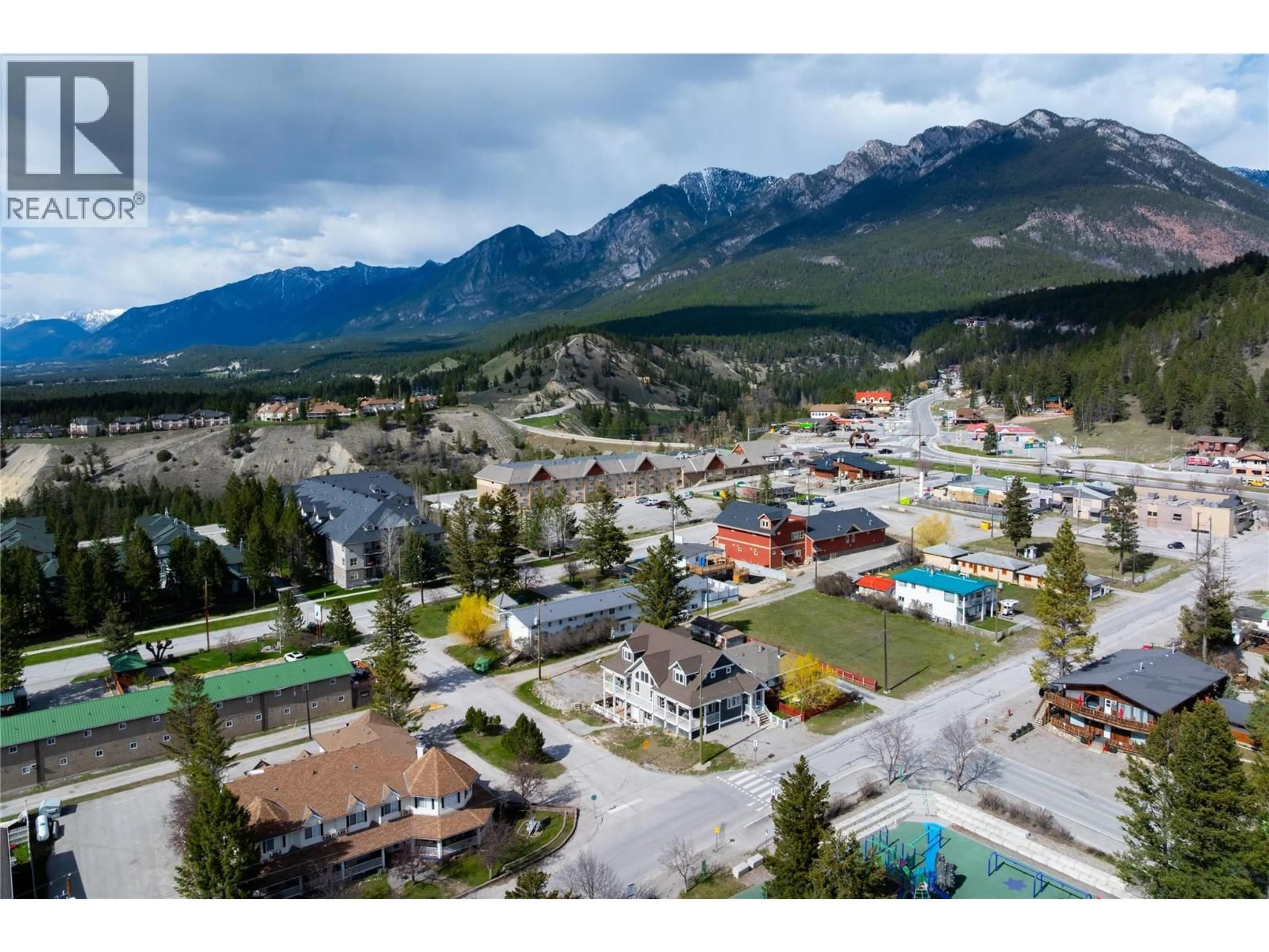 A pic from outside/outdoor area/front of a property/back of a property/a pic from drone, mountain view for 4867 ST JOSEPH STREET, Radium Hot Springs British Columbia V0A1M0