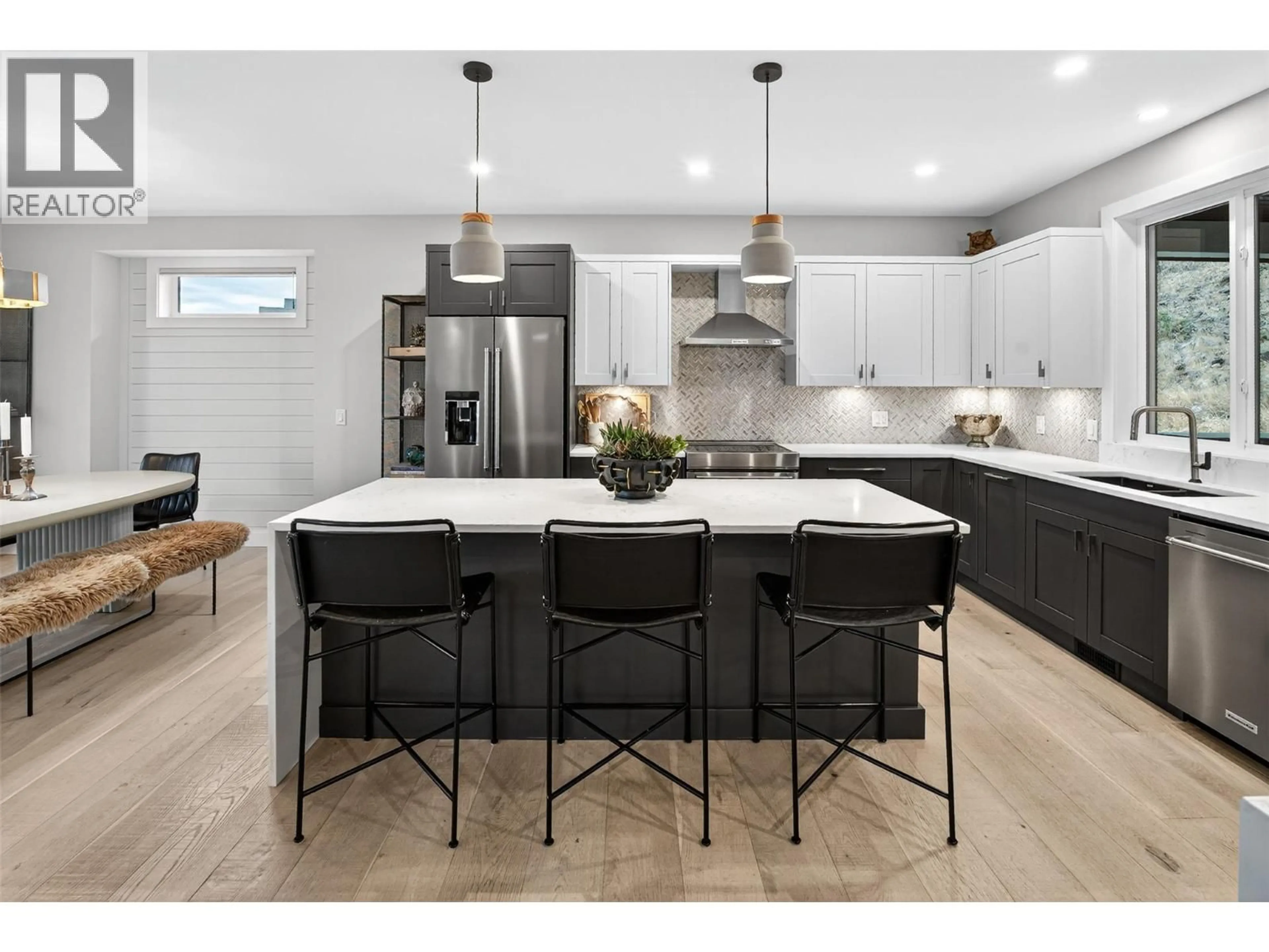 Open concept kitchen, unknown for 209 SUMMER WOOD DRIVE, Kelowna British Columbia V1V0C9