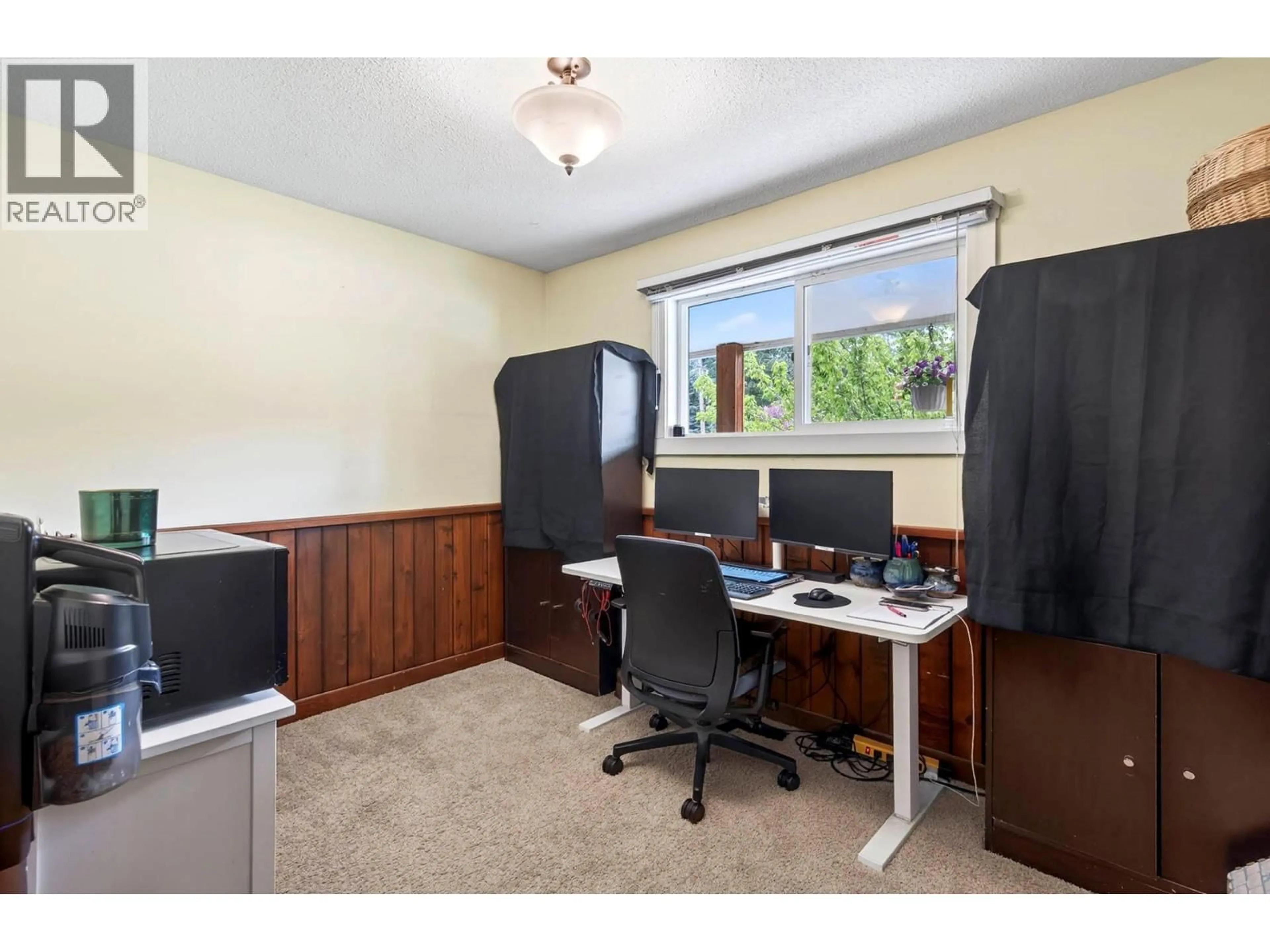 A pic of a room for 5890 TODD ROAD, Kamloops British Columbia V2C5V6