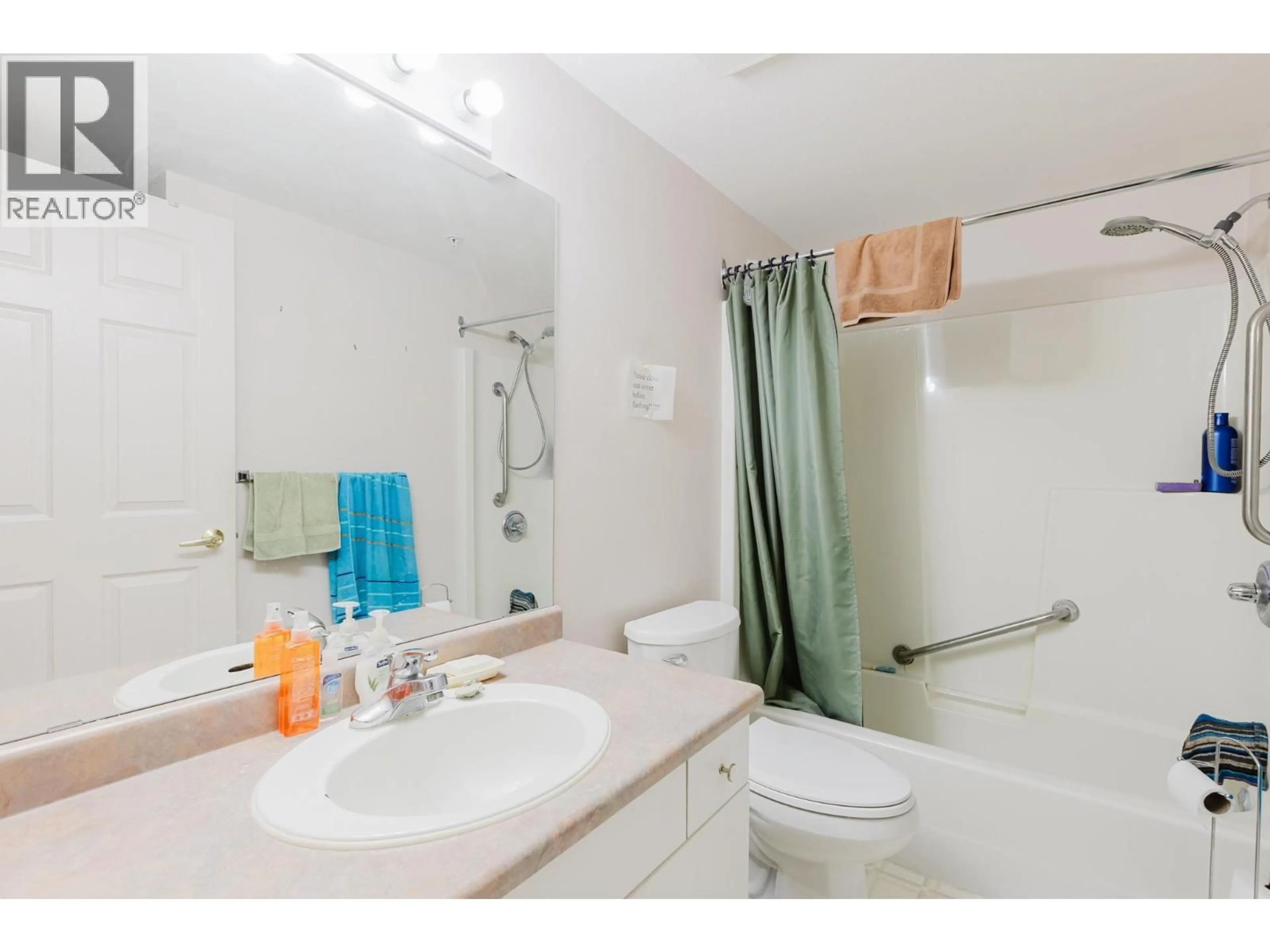 Standard bathroom, unknown for 205 - 920 SASKATOON ROAD, Kelowna British Columbia V1X7P8