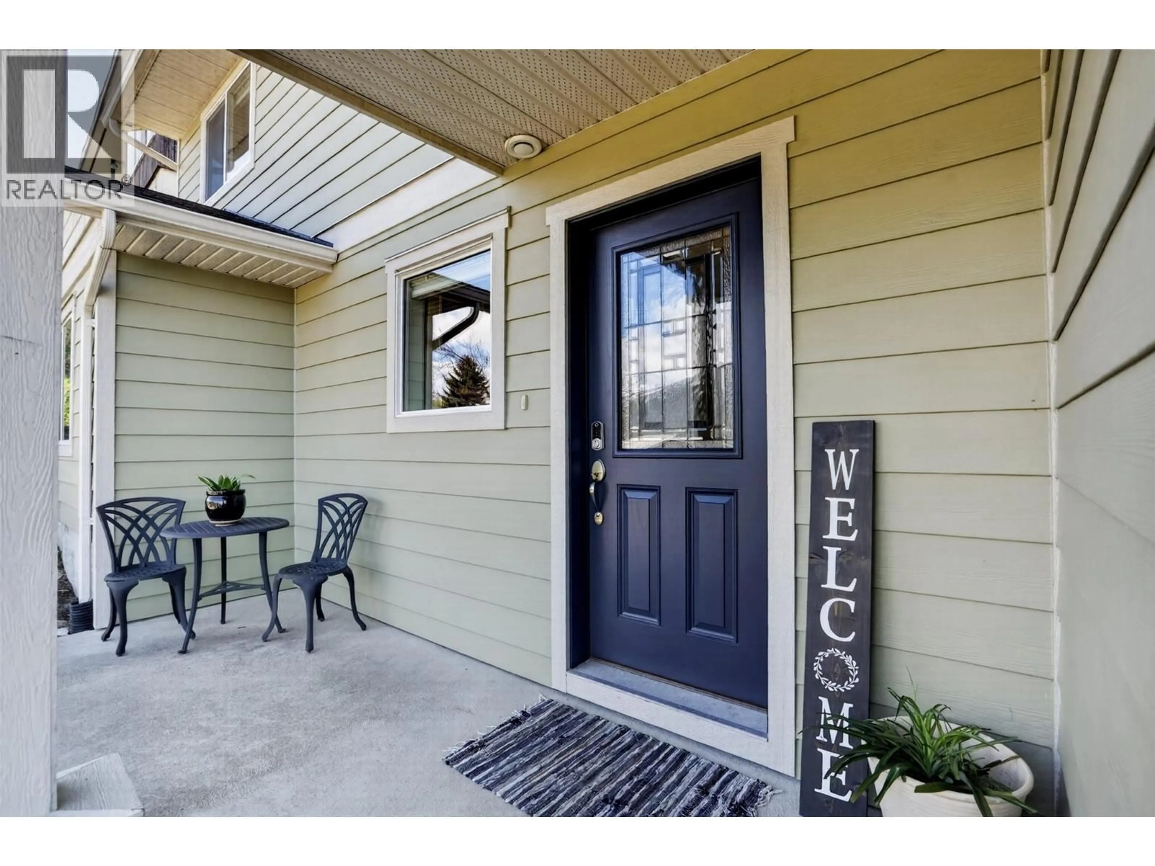 Indoor entryway for 702 RICHARDS STREET, Nelson British Columbia V1L5K6