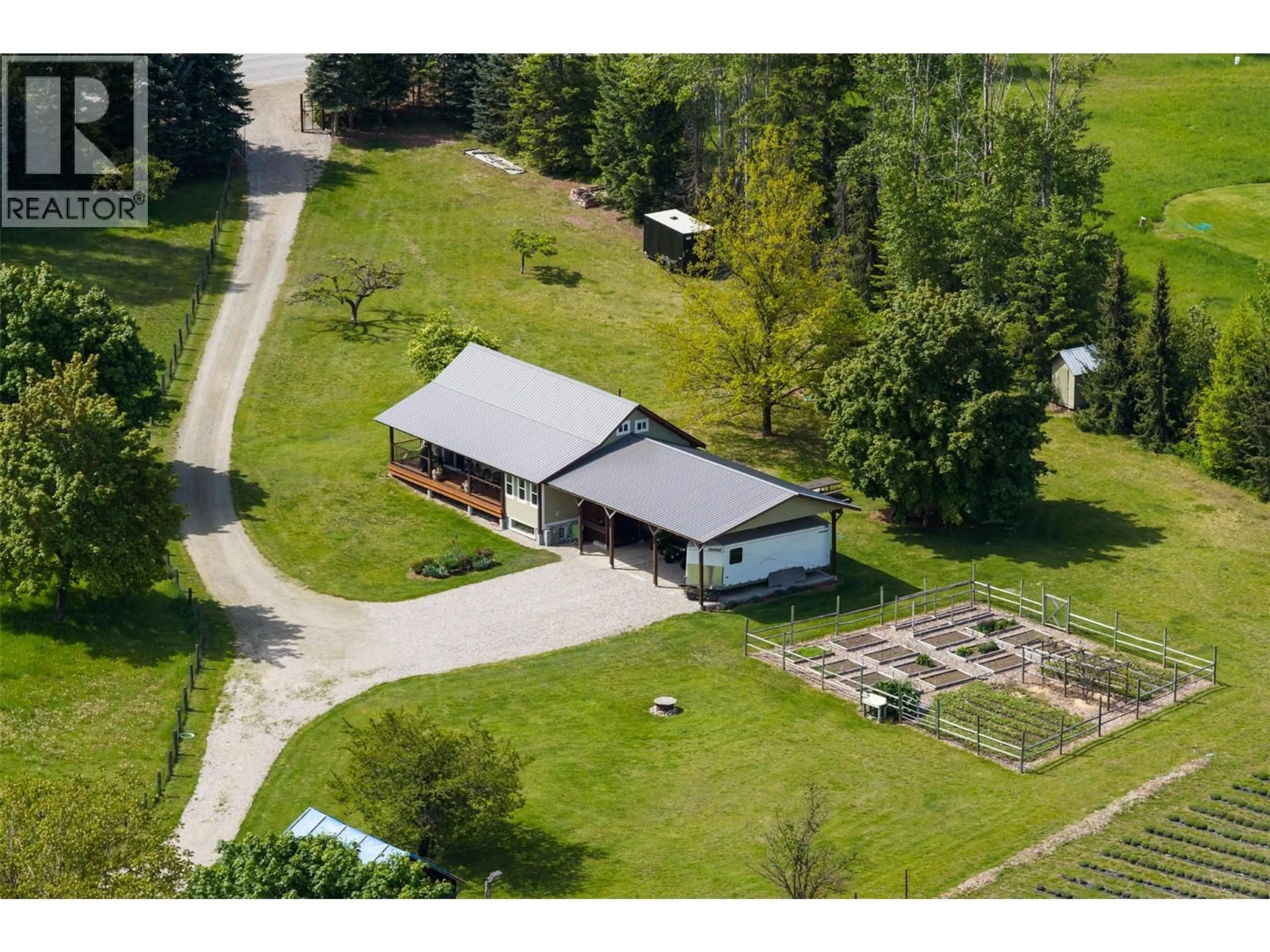 A pic from outside/outdoor area/front of a property/back of a property/a pic from drone, unknown for 4240 BLEWETT ROAD, Nelson British Columbia V1L6X2