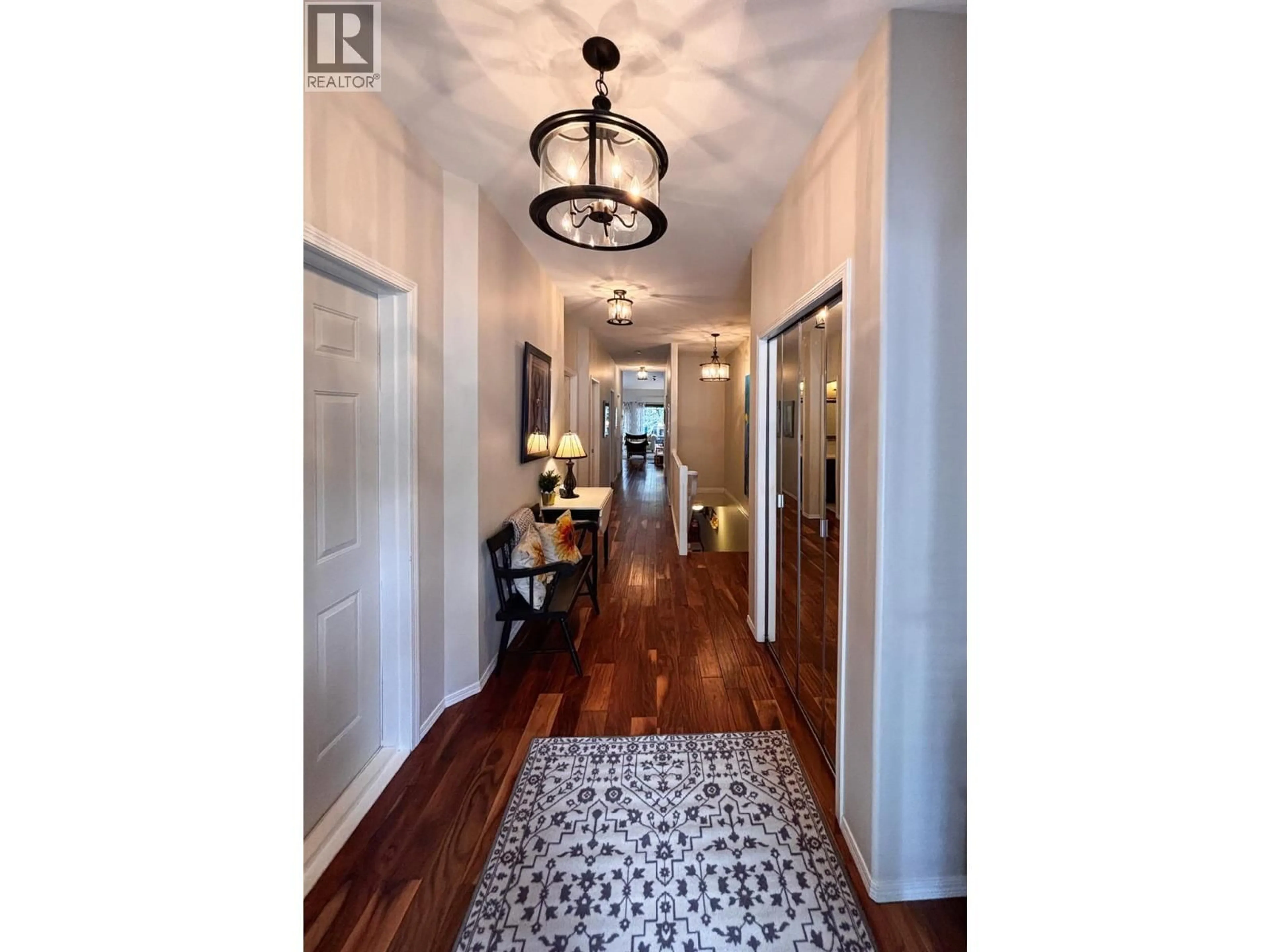 Indoor entryway for 6 - 4941 HOT SPRINGS ROAD, Fairmont Hot Springs British Columbia V0B1L1