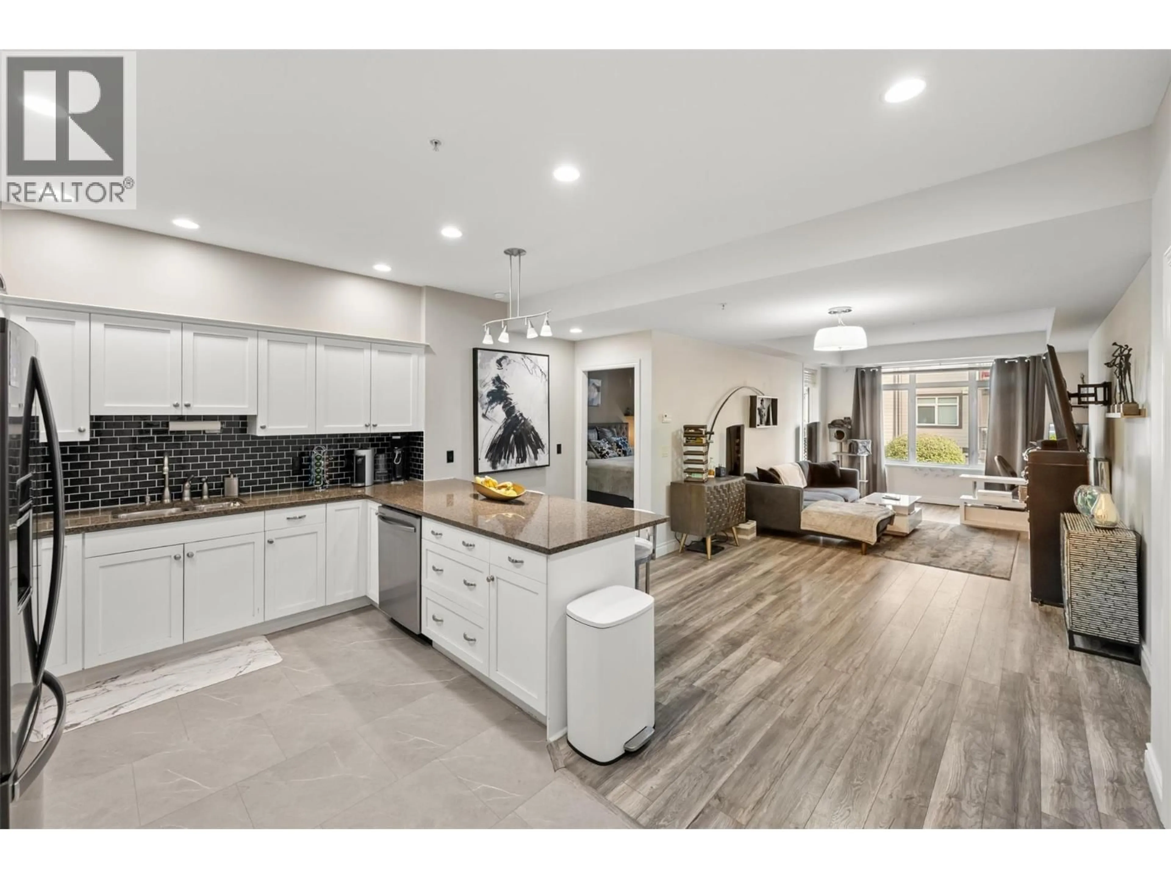 Open concept kitchen, unknown for 4209 - 3842 OLD OKANAGAN HIGHWAY, West Kelowna British Columbia V4T3G7