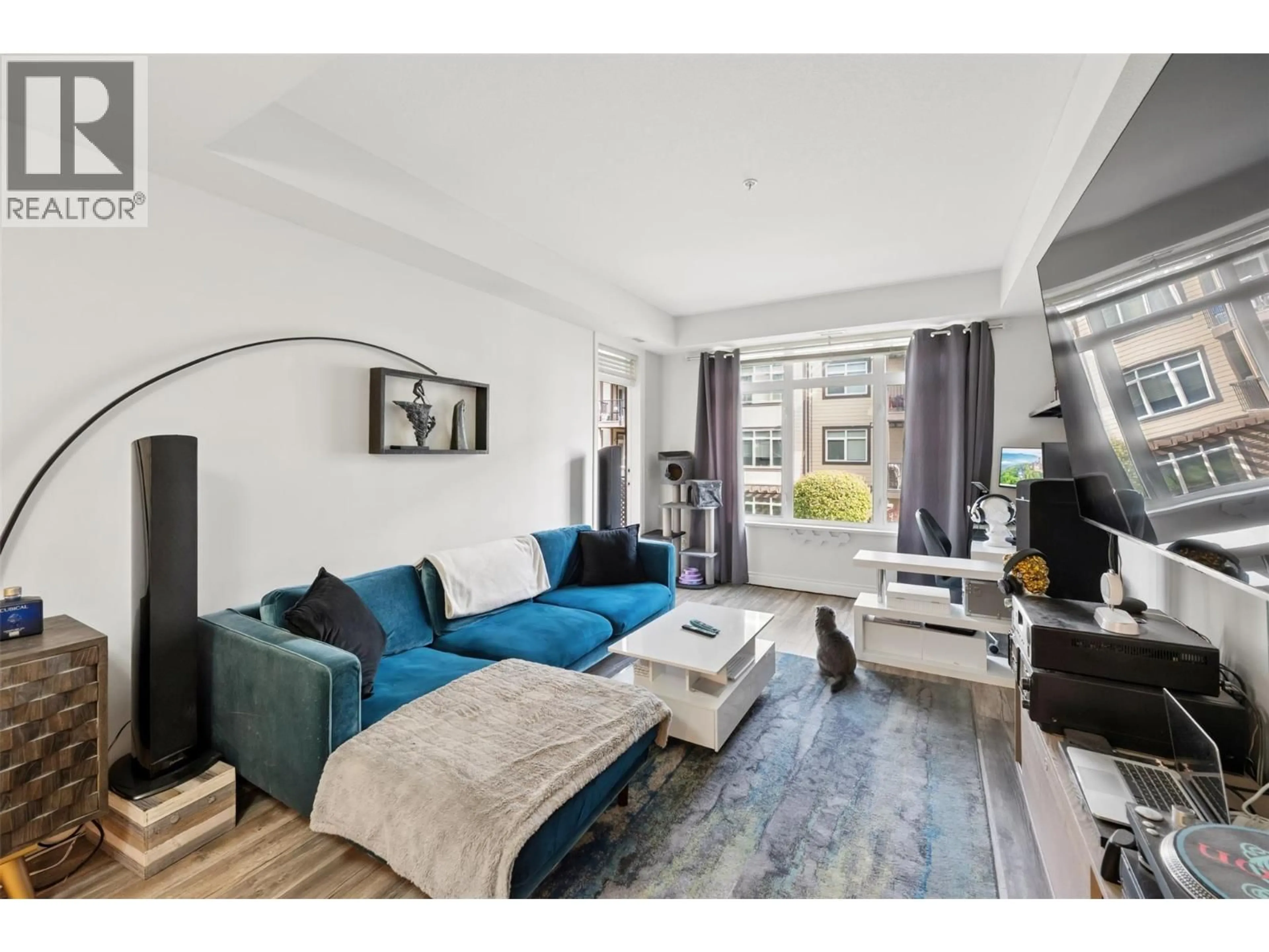 Living room with furniture, unknown for 4209 - 3842 OLD OKANAGAN HIGHWAY, West Kelowna British Columbia V4T3G7