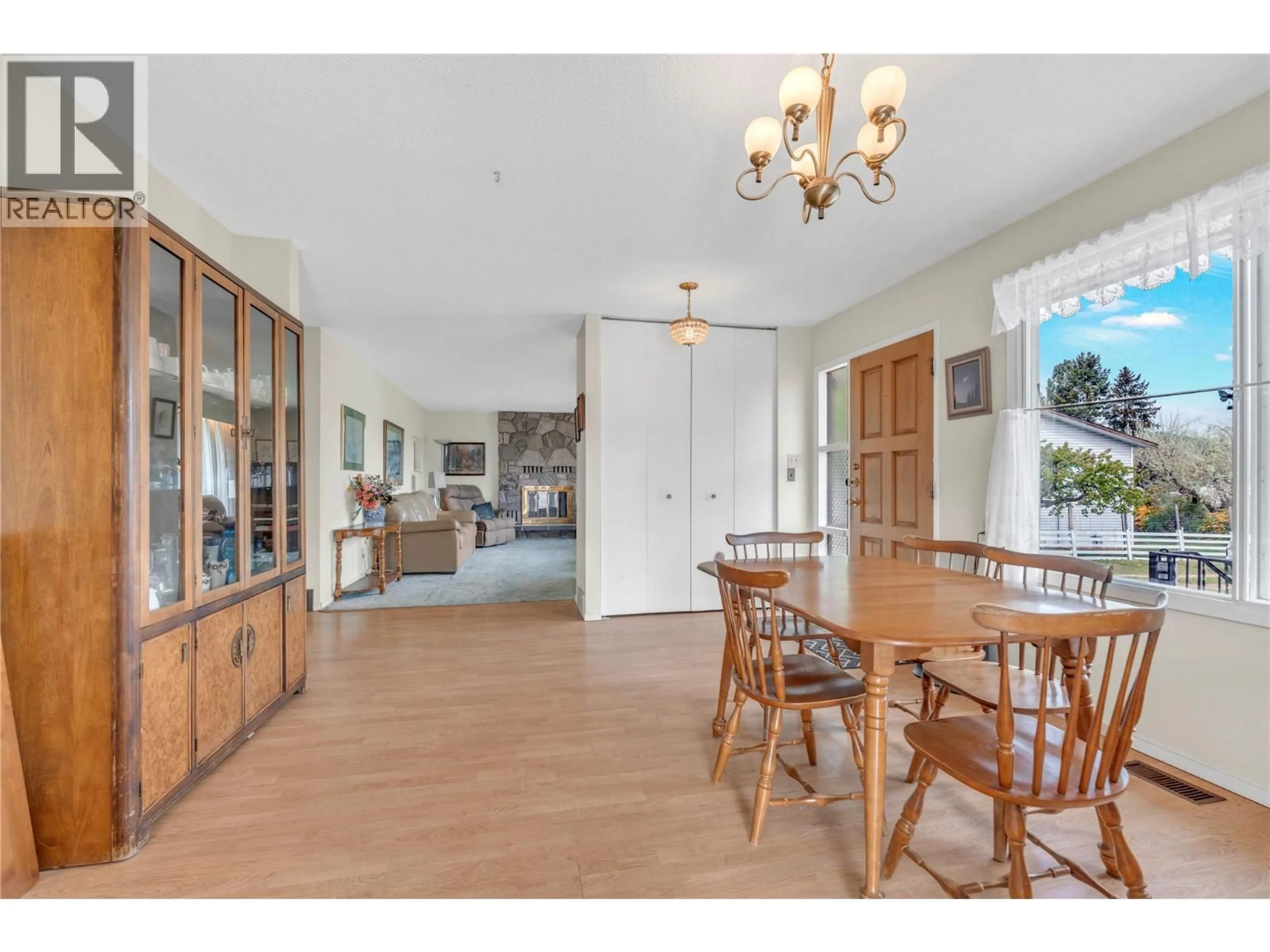 Dining room, wood/laminate floor for 232 LAKEHILL ROAD, Kaleden British Columbia V0H1K0