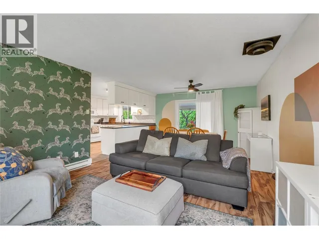 7513 CREST-A-WAY ROAD, Oliver 3
