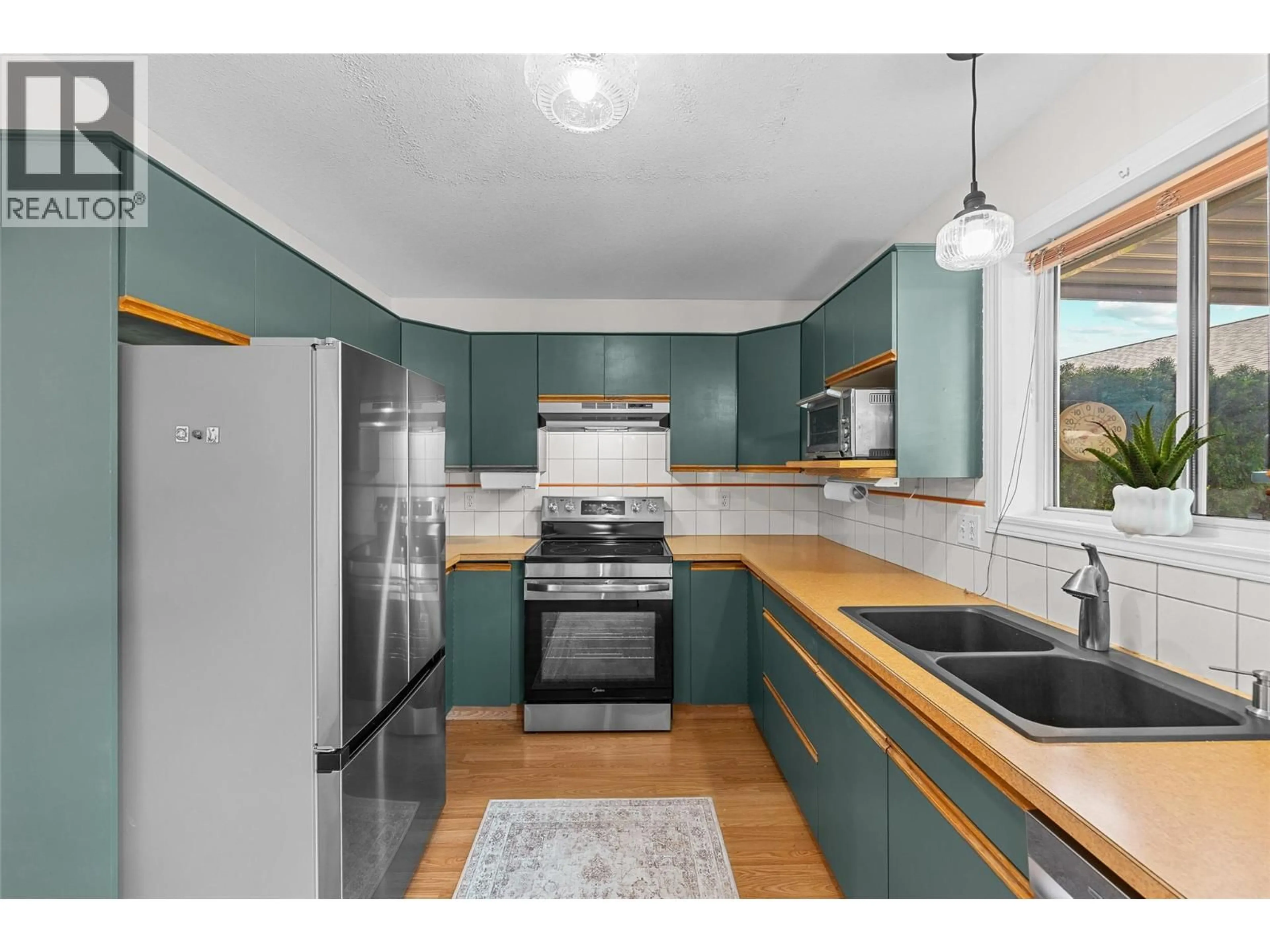 Standard kitchen, unknown for 141 - 3400 WILSON STREET, Penticton British Columbia V2A8H9