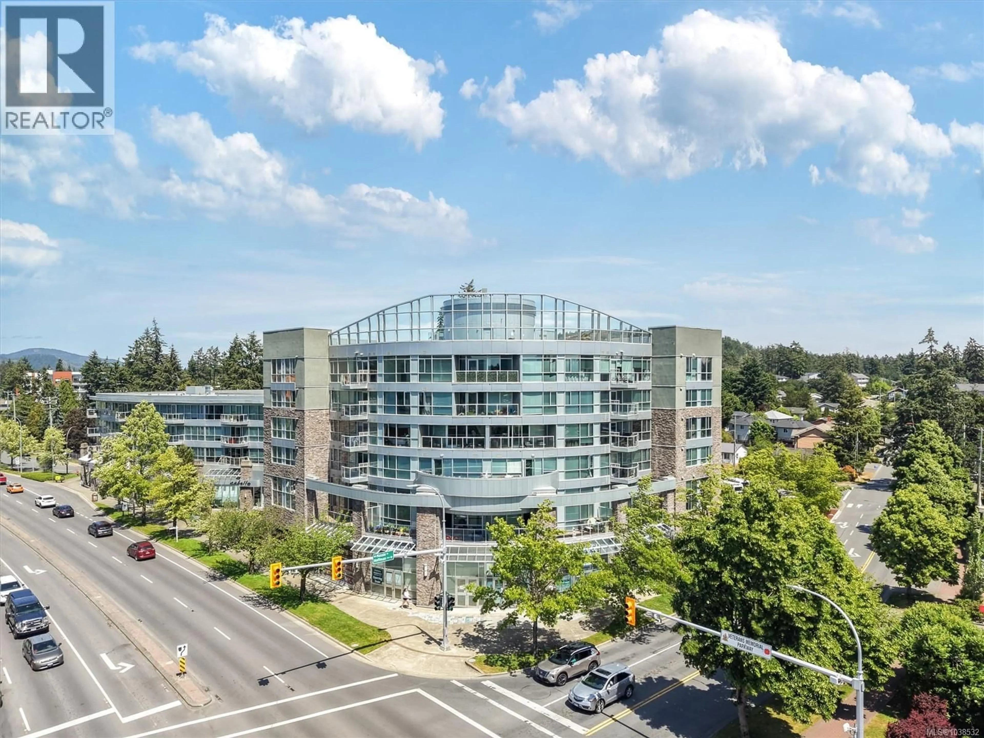 A pic from outside/outdoor area/front of a property/back of a property/a pic from drone, unknown for 726 - 2745 VETERANS MEMORIAL PARKWAY, Langford British Columbia V9B0H4