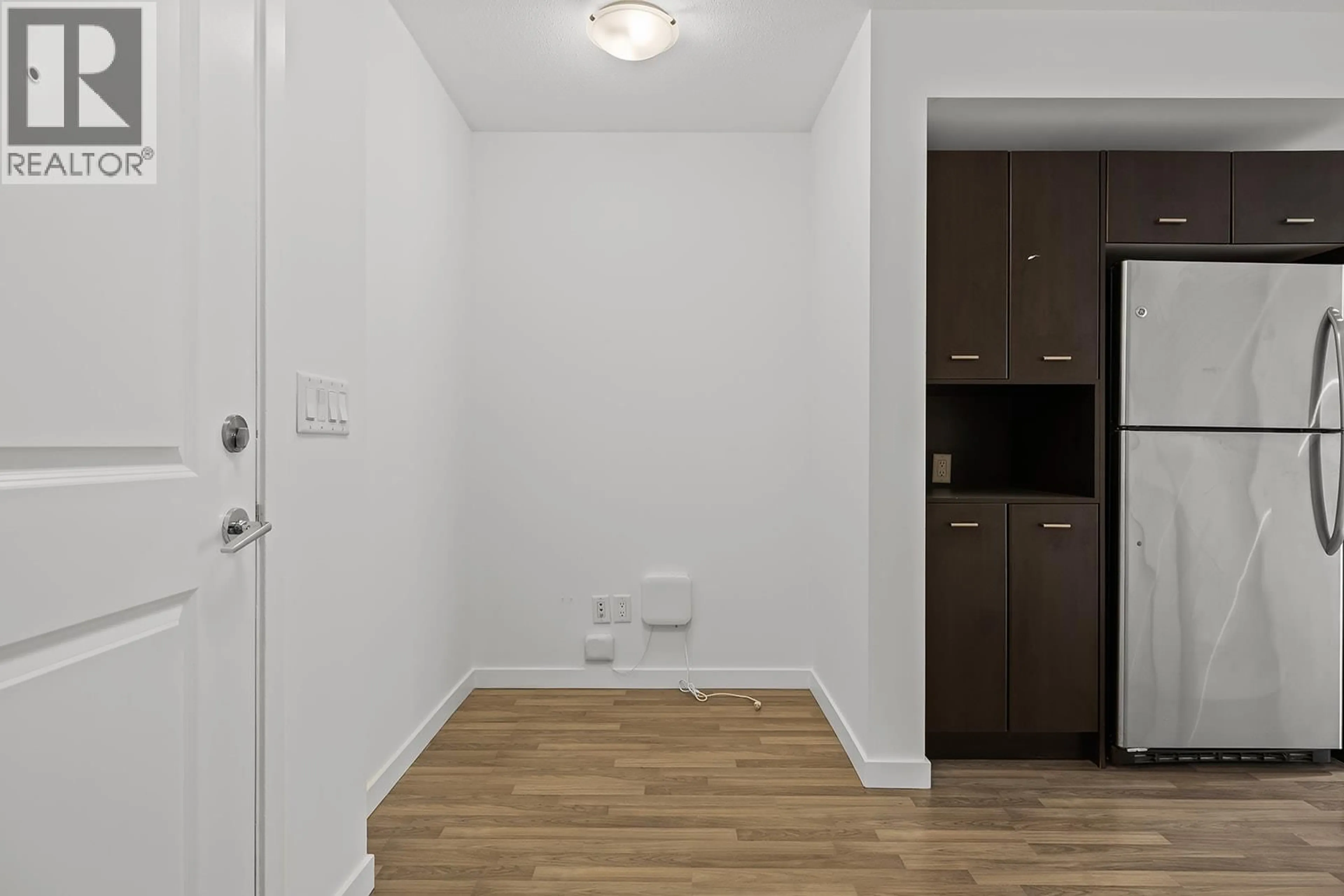 A pic of a room for 405 - 547 YATES ROAD, Kelowna British Columbia V1V2T9