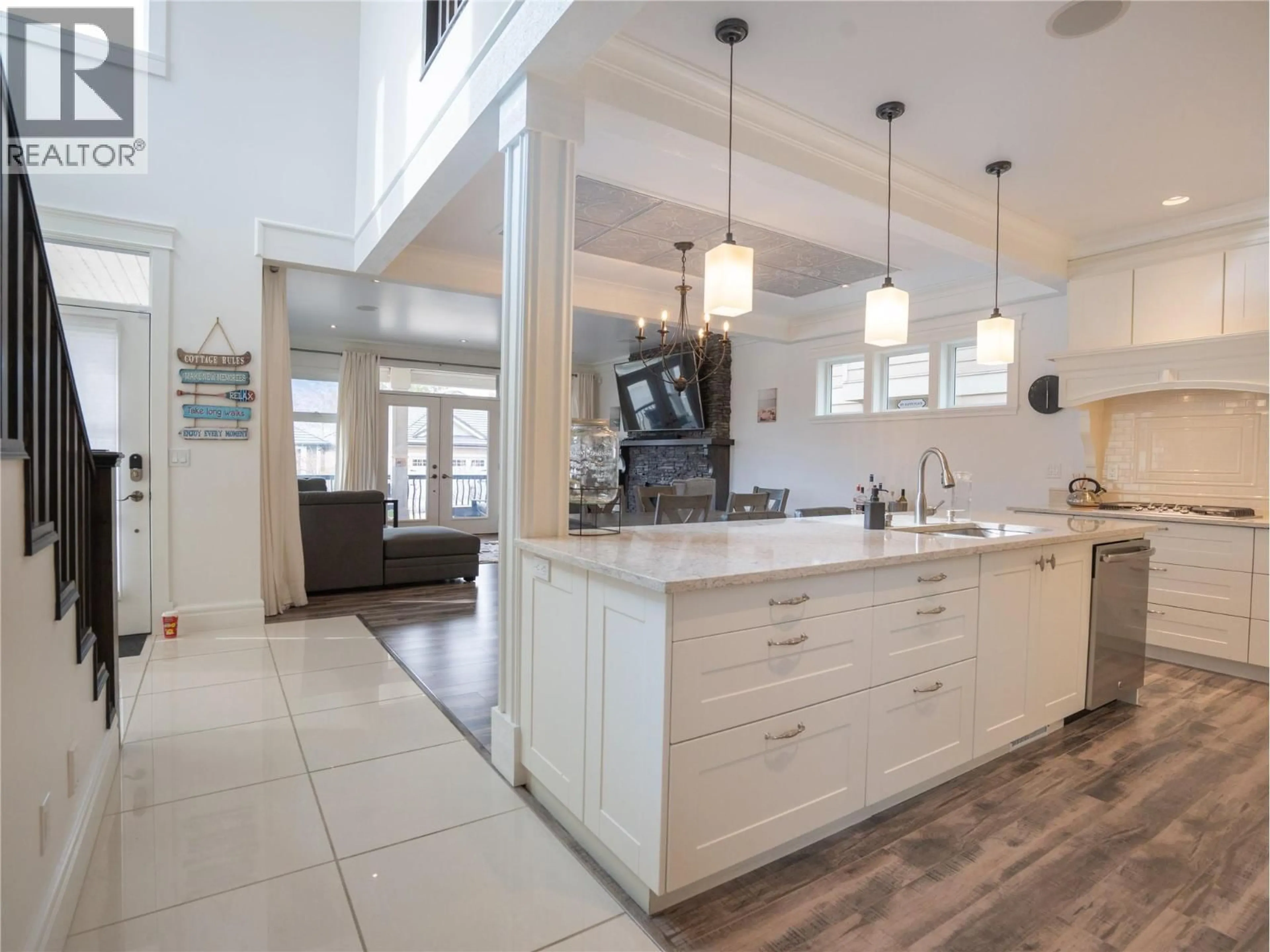 Open concept kitchen, ceramic/tile floor for 5 CHARDONNAY COURT, Osoyoos British Columbia V0H1V6