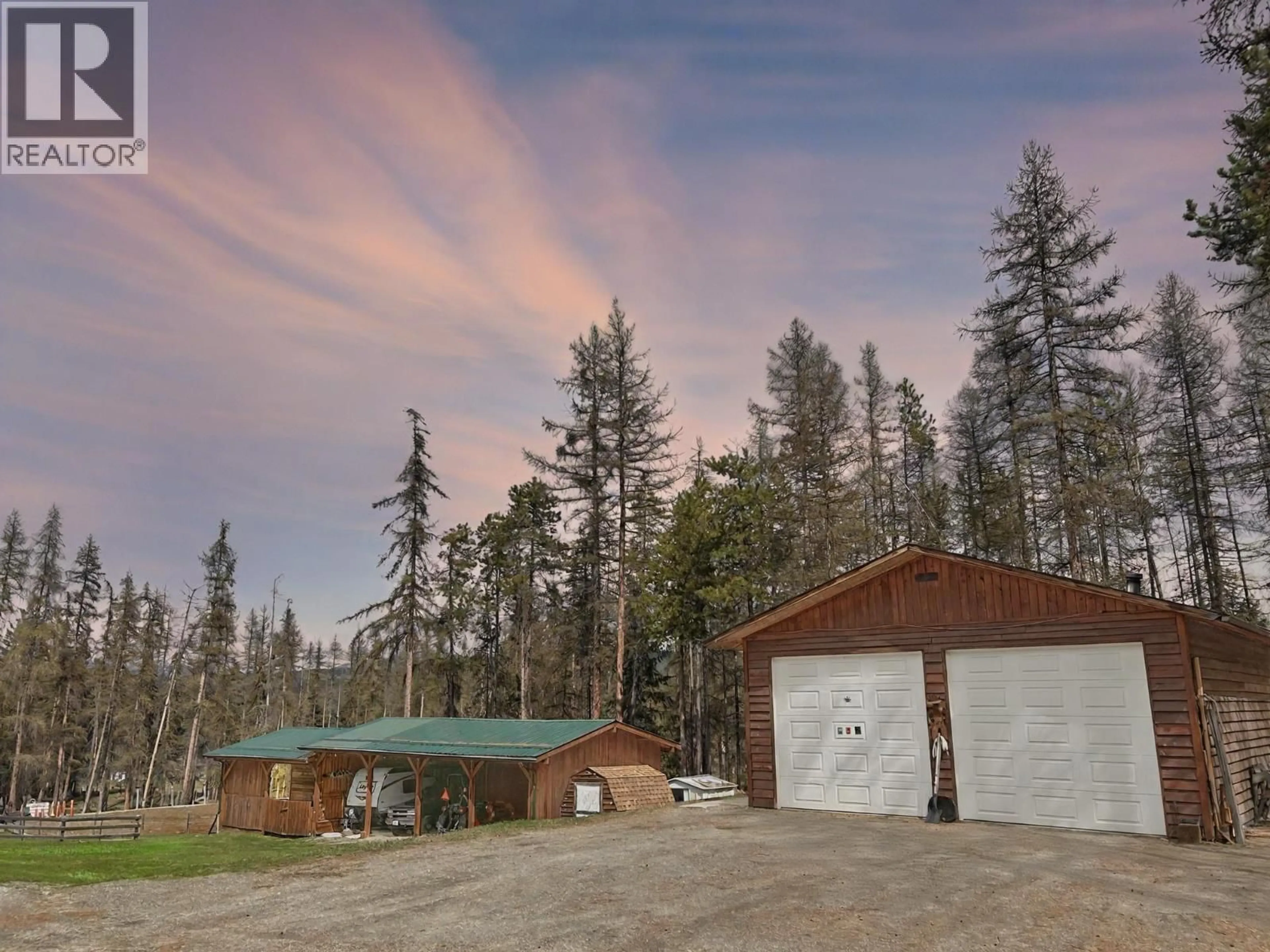 Indoor garage for 3520 25TH STREET SOUTH, Cranbrook British Columbia V1C7H3