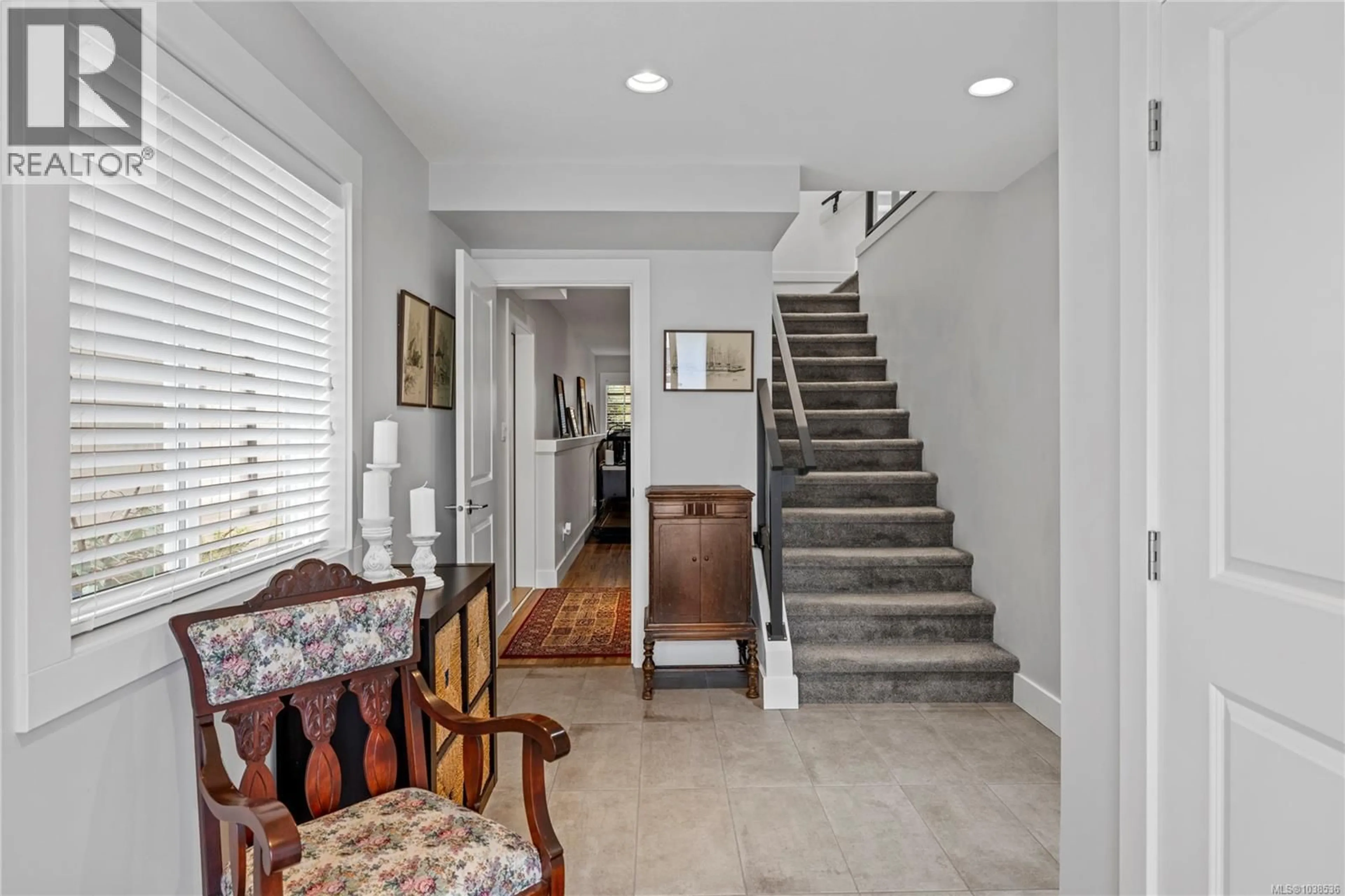 Indoor entryway for 5795 LINYARD ROAD, Nanaimo British Columbia V9T0G6