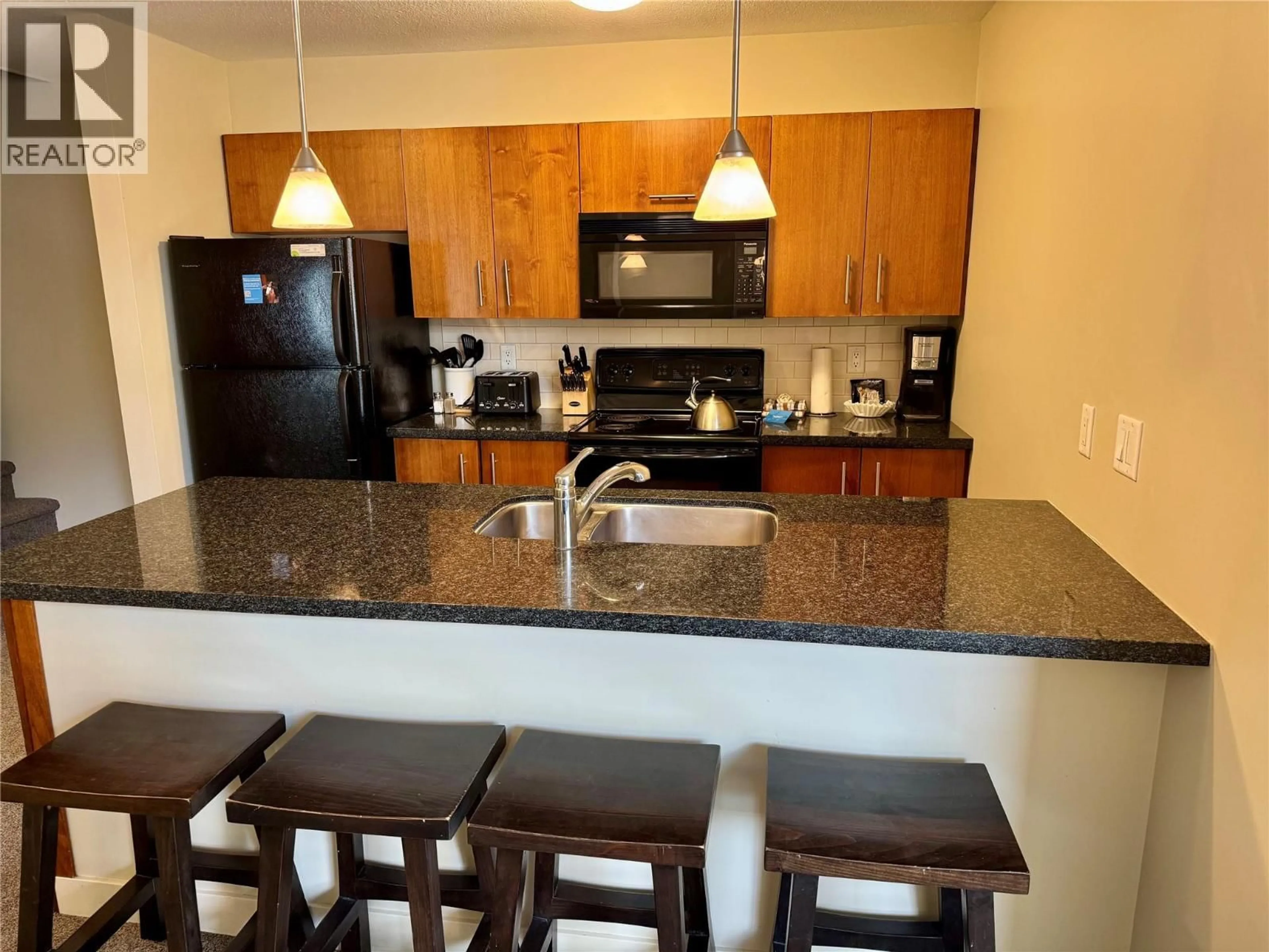 Standard kitchen, unknown for 225 - 2049 SUMMIT DRIVE, Panorama Mountain British Columbia V0A1T0