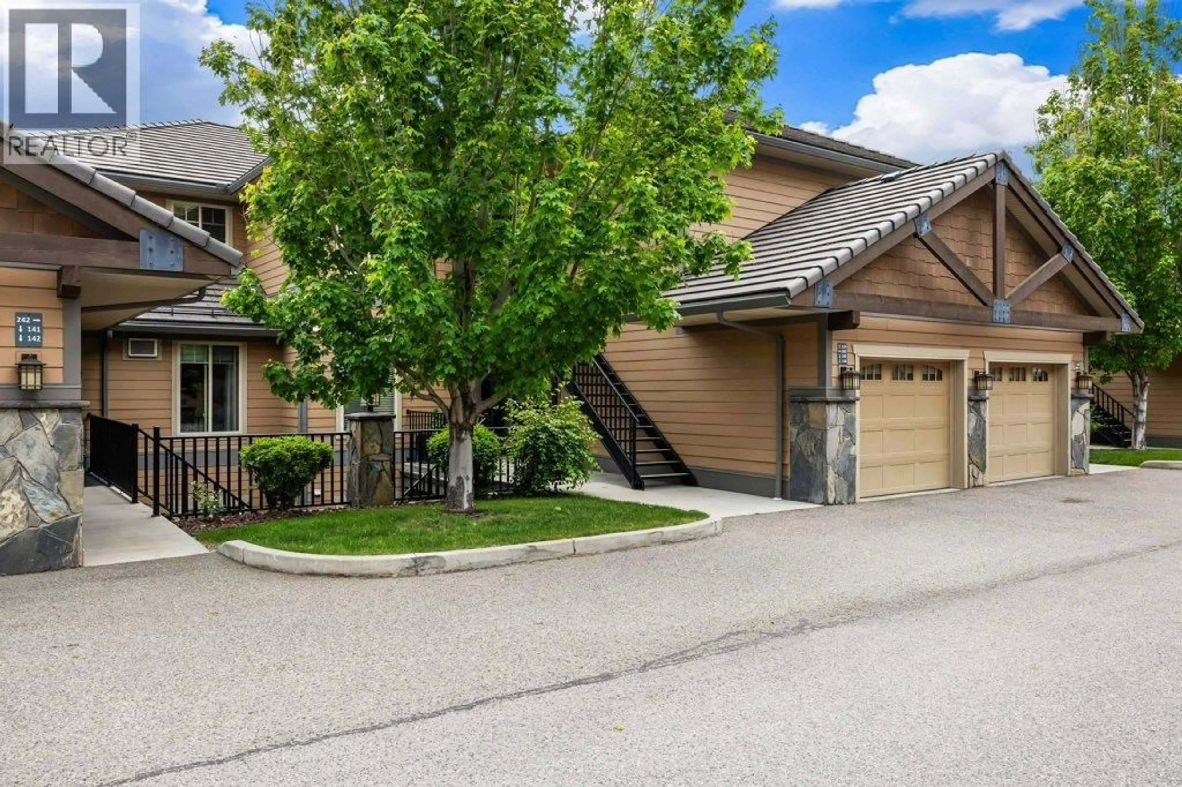 Patio, street for 143 - 4350 PONDEROSA DRIVE, Peachland British Columbia V0H1X5