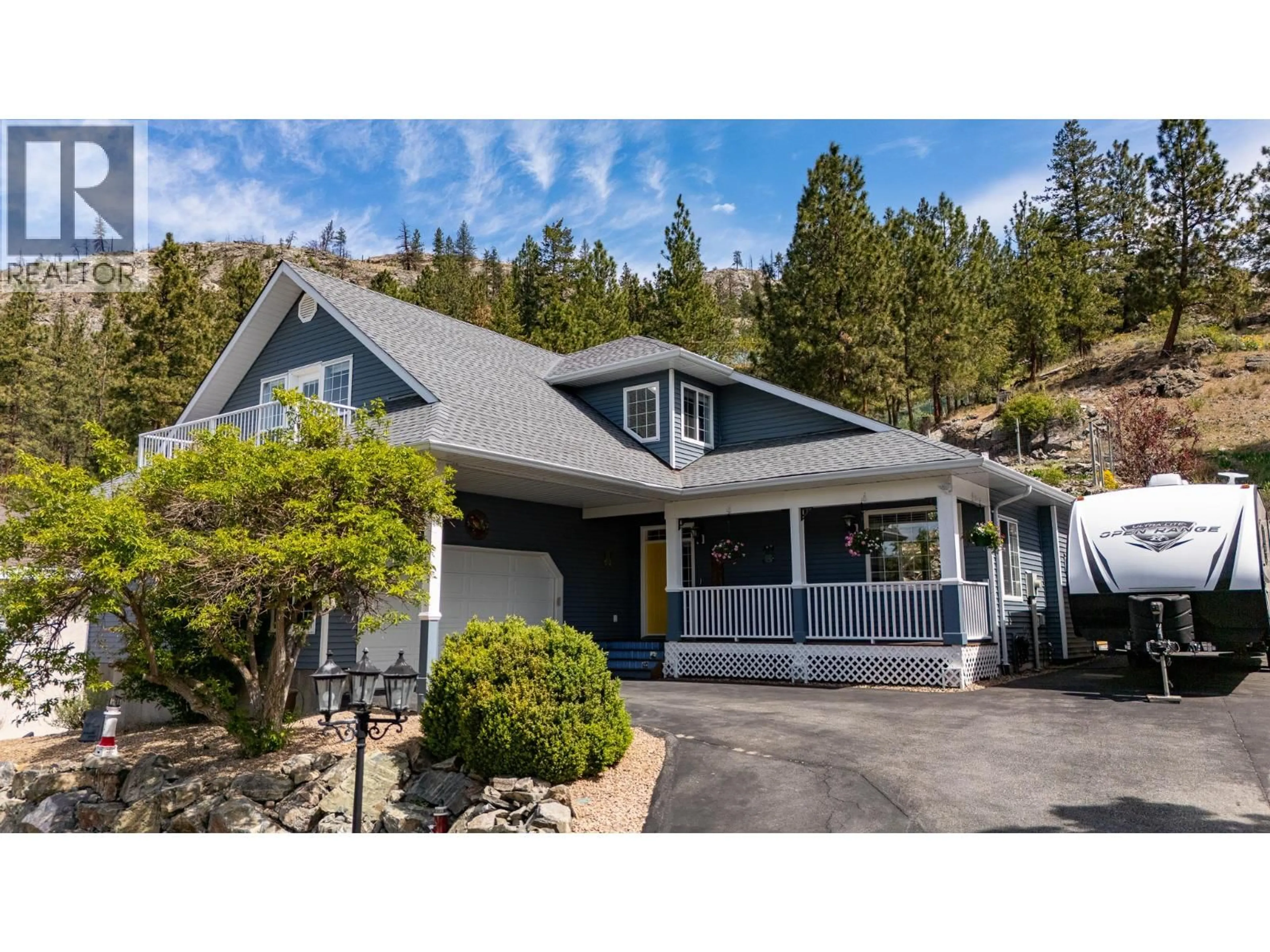 Home with vinyl exterior material, mountain view for 271 HERITAGE BOULEVARD, Okanagan Falls British Columbia V0H1R3