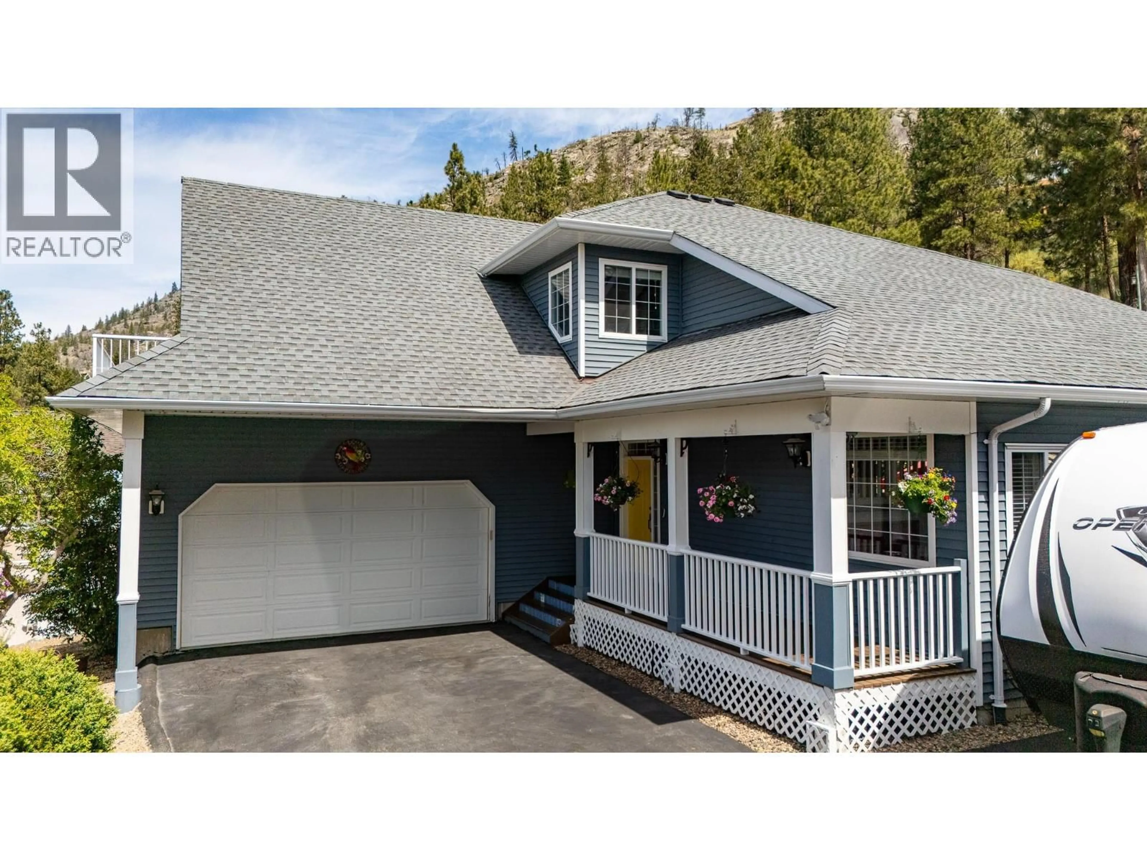 Home with vinyl exterior material, mountain view for 271 HERITAGE BOULEVARD, Okanagan Falls British Columbia V0H1R3