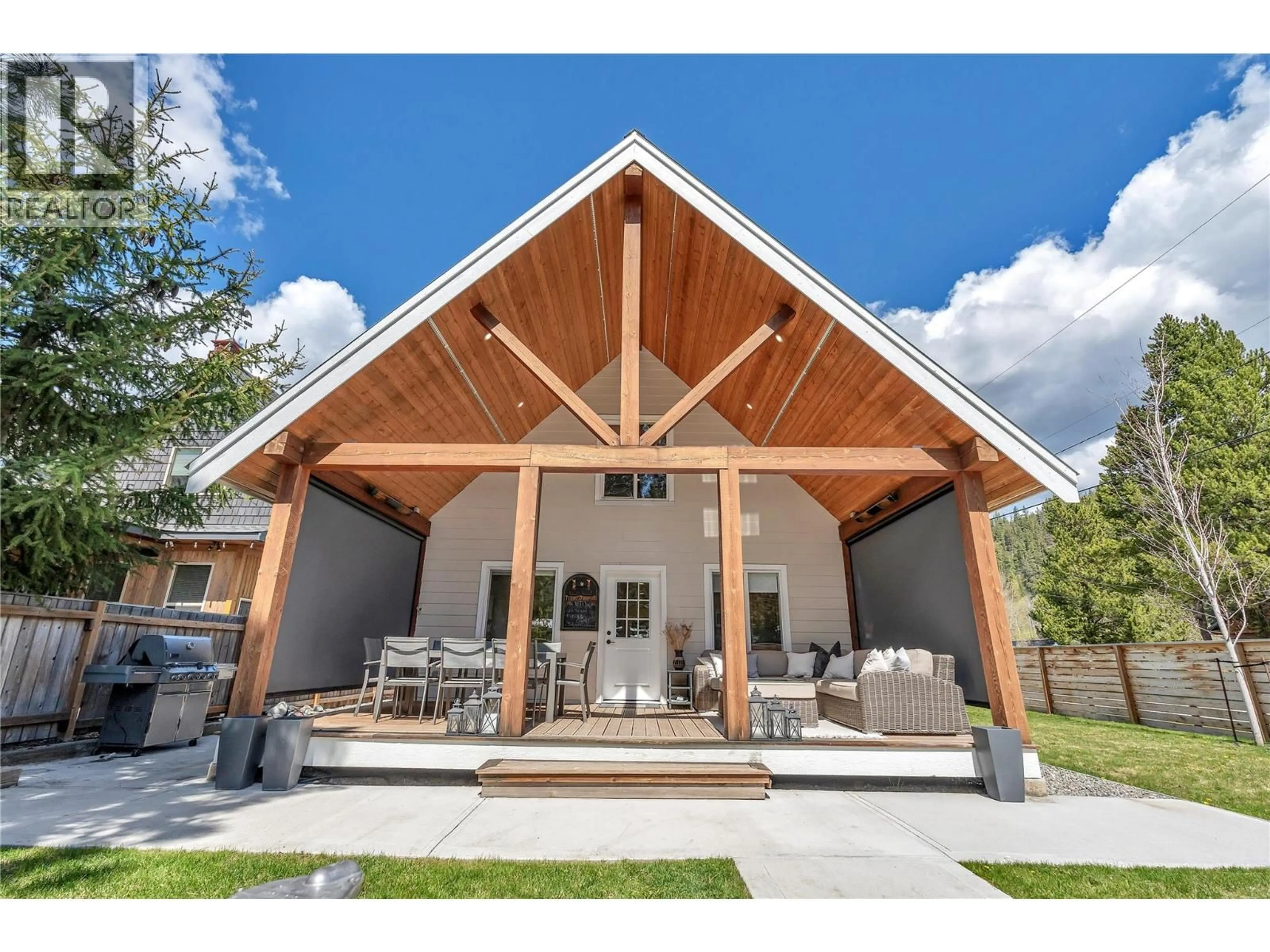 Patio, mountain view for 120 2ND STREET, Tulameen British Columbia V0X1W0