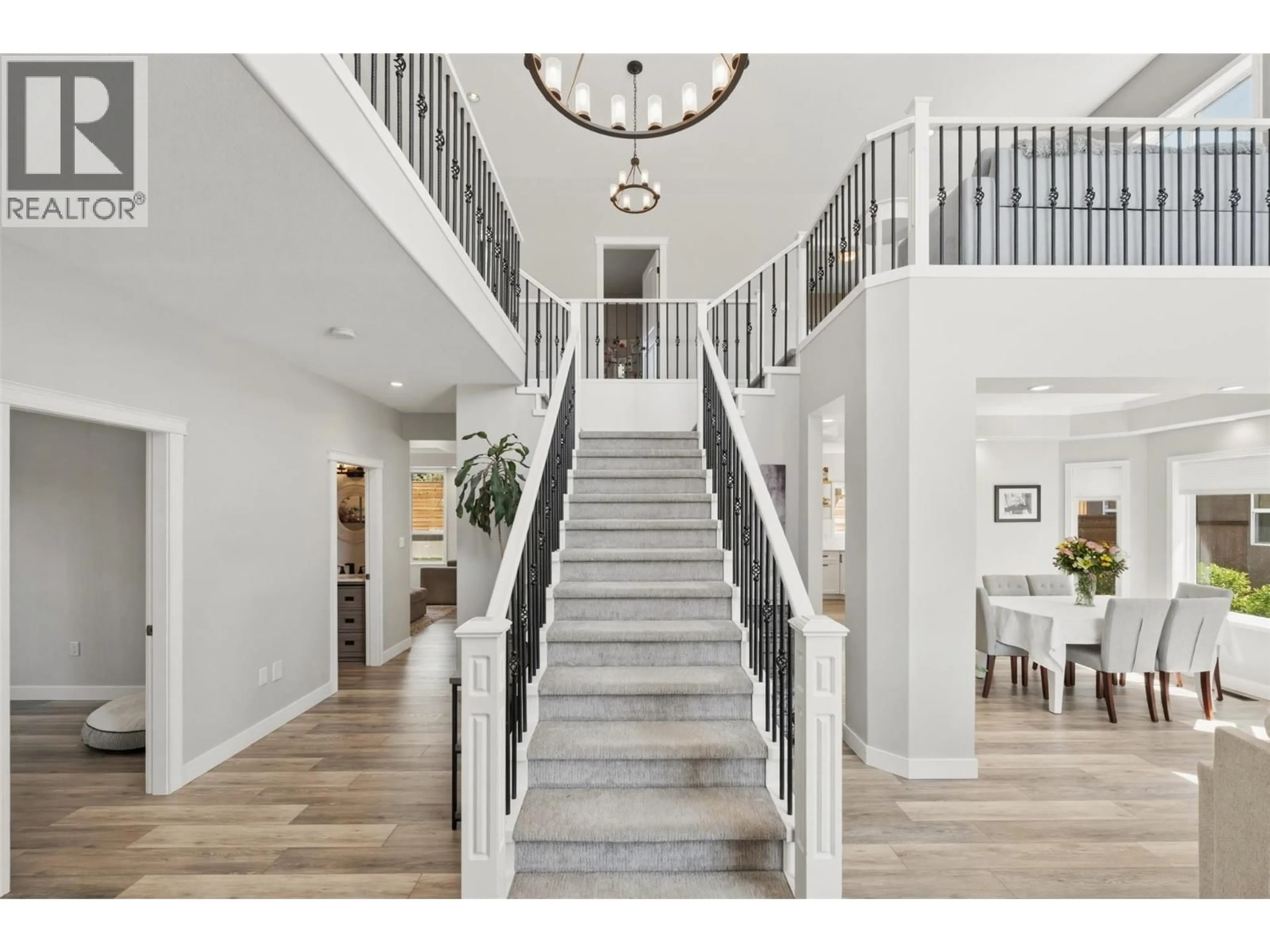 Indoor entryway for 2381 WILTSE DRIVE, Penticton British Columbia V2A7X7