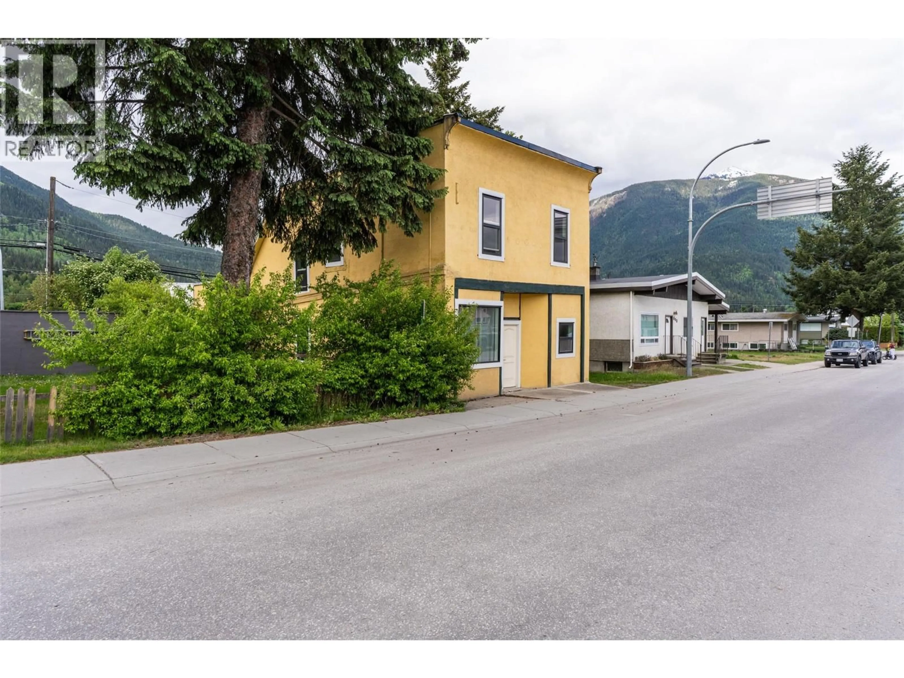 Unknown for 604 FOURTH STREET EAST, Revelstoke British Columbia V0E2S0