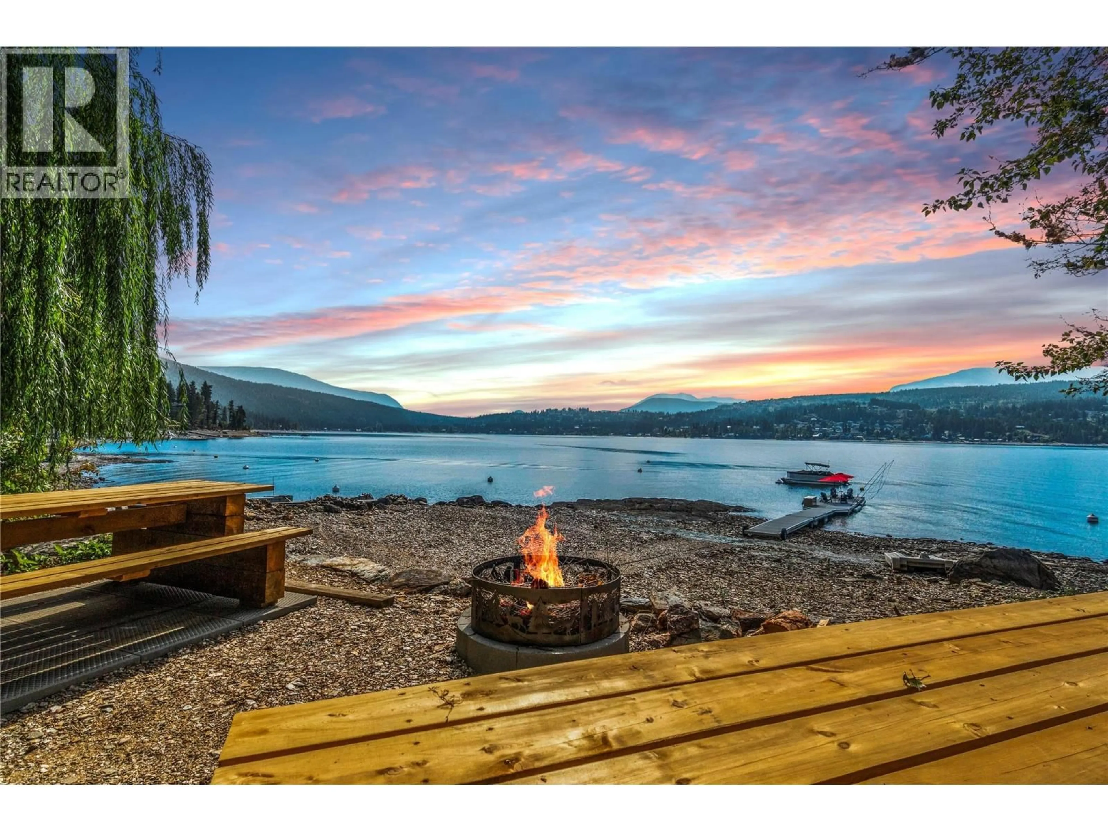 Patio, water/lake/river/ocean view for 3304 GRAY ROAD, Blind Bay British Columbia V0E1H1